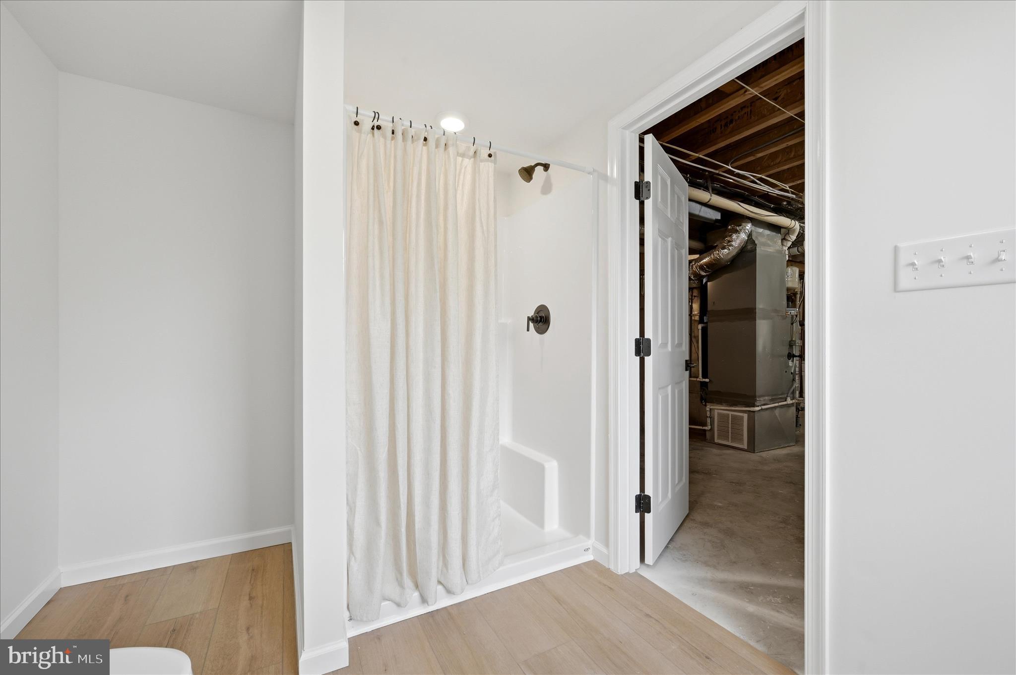 EASTLAND - Residential