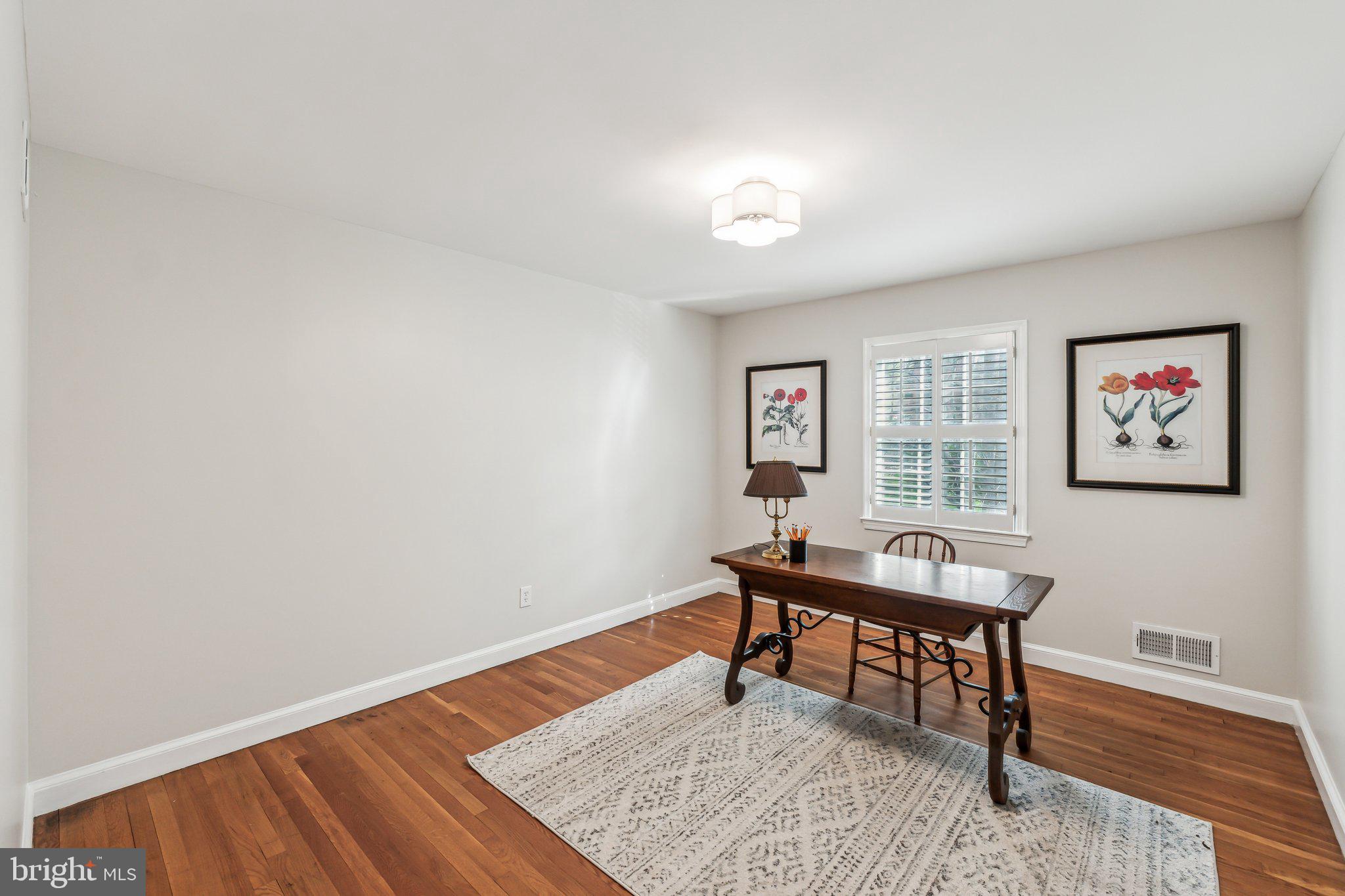 MCAULEY PARK - Residential