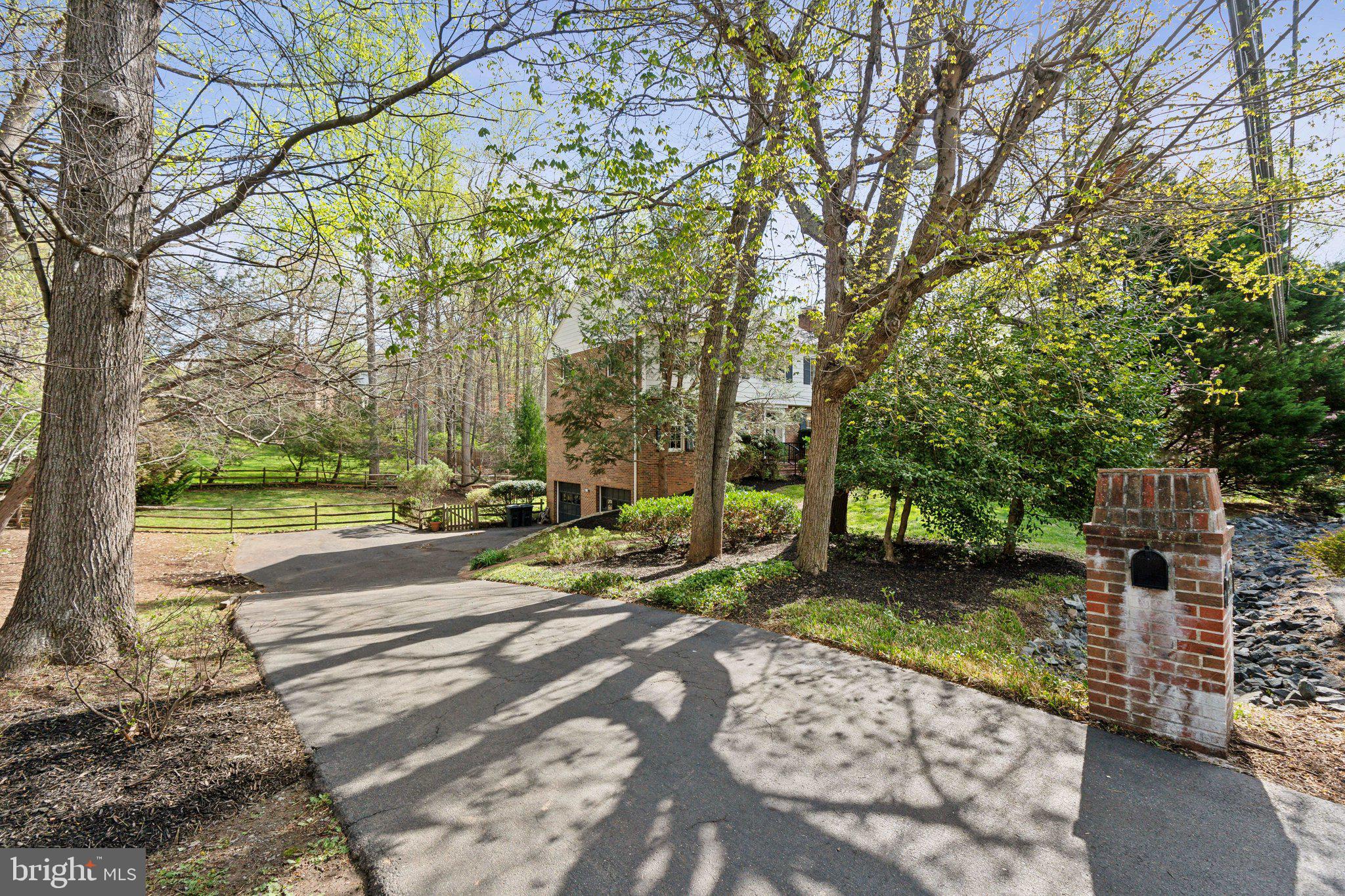 MCAULEY PARK - Residential