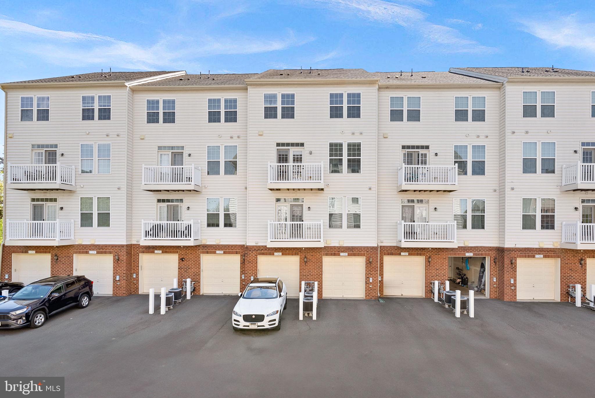 MORLEY CORNER - Residential Lease