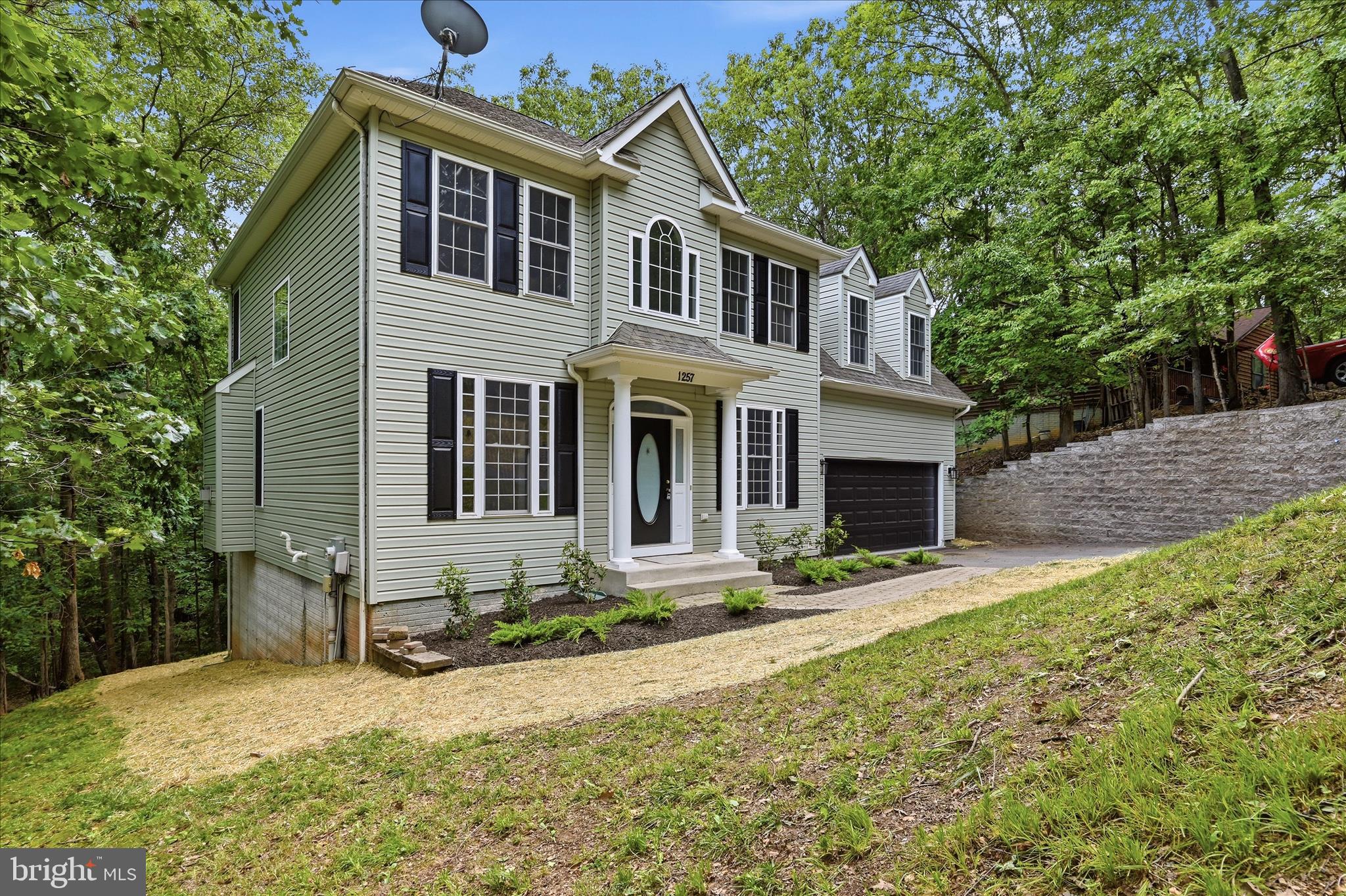 LAKE HOLIDAY ESTATES - Residential
