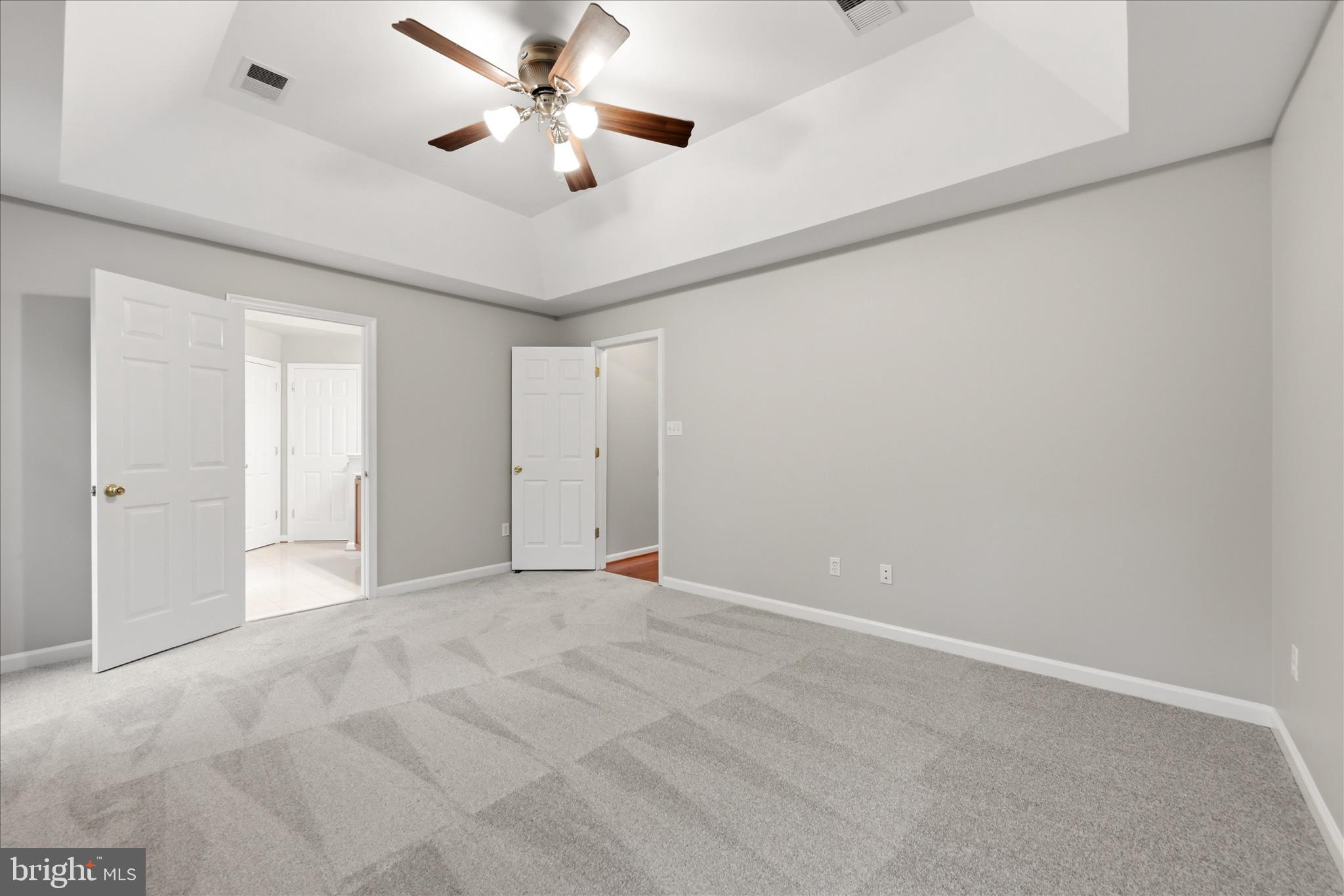 LAKE HOLIDAY ESTATES - Residential