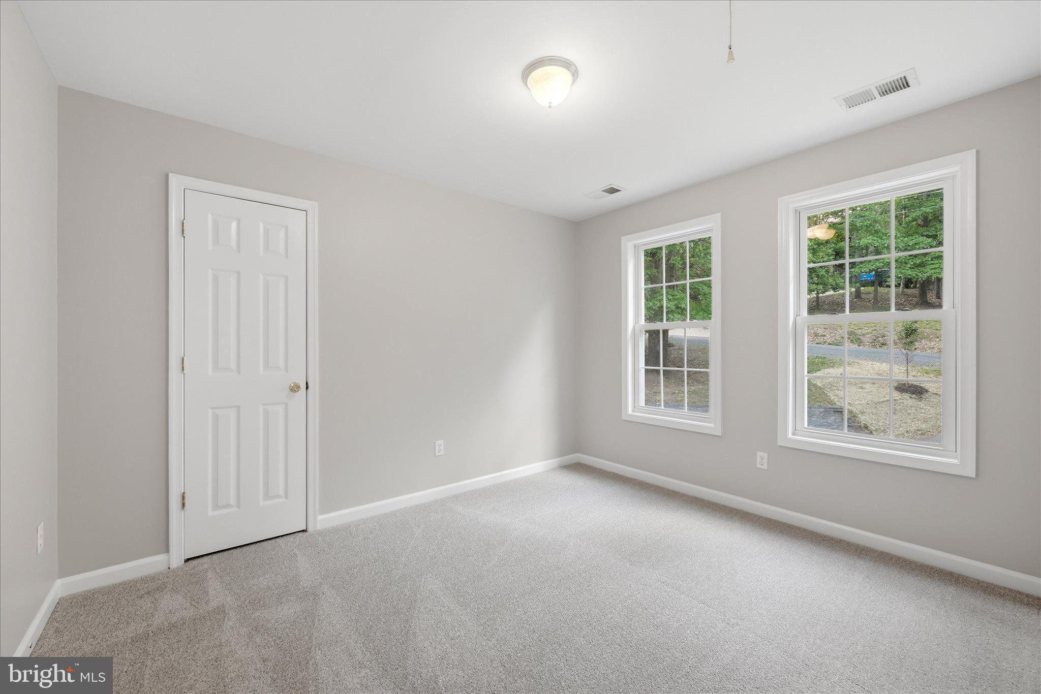 LAKE HOLIDAY ESTATES - Residential