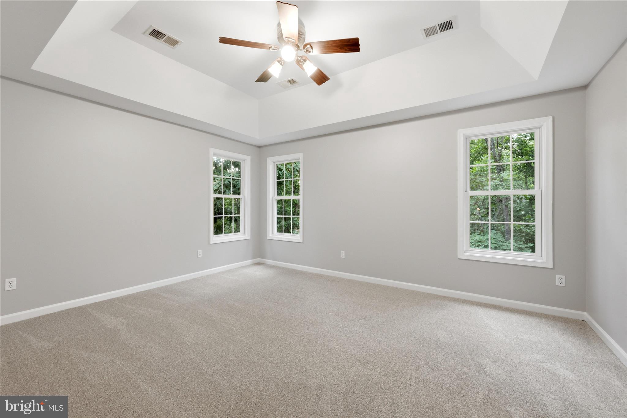 LAKE HOLIDAY ESTATES - Residential