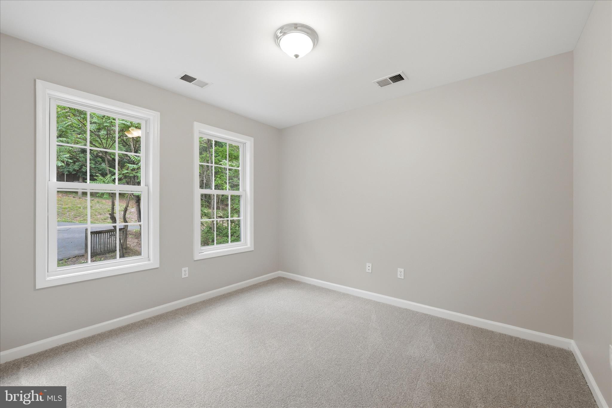 LAKE HOLIDAY ESTATES - Residential