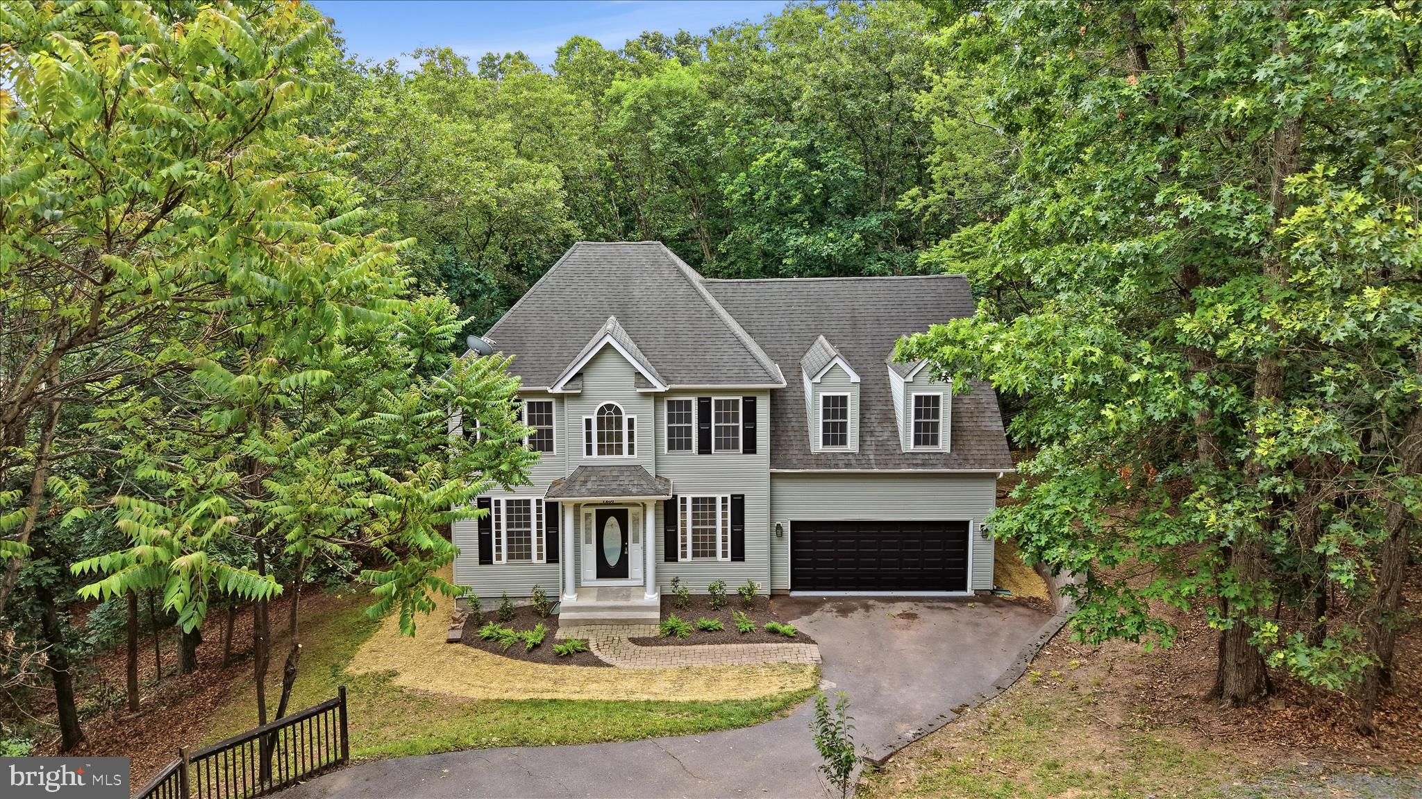 LAKE HOLIDAY ESTATES - Residential