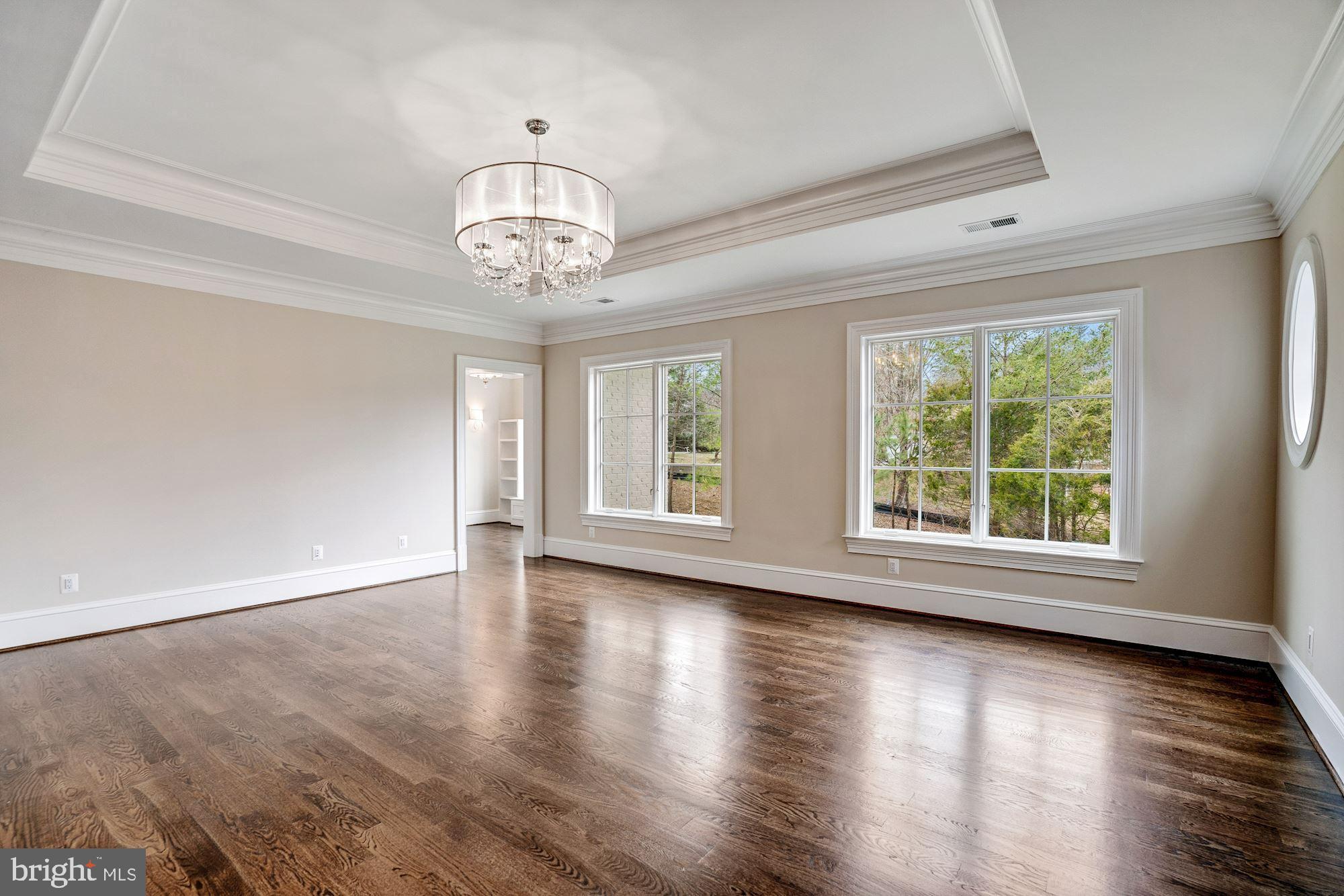 GLENDALE KNOLLS - Residential