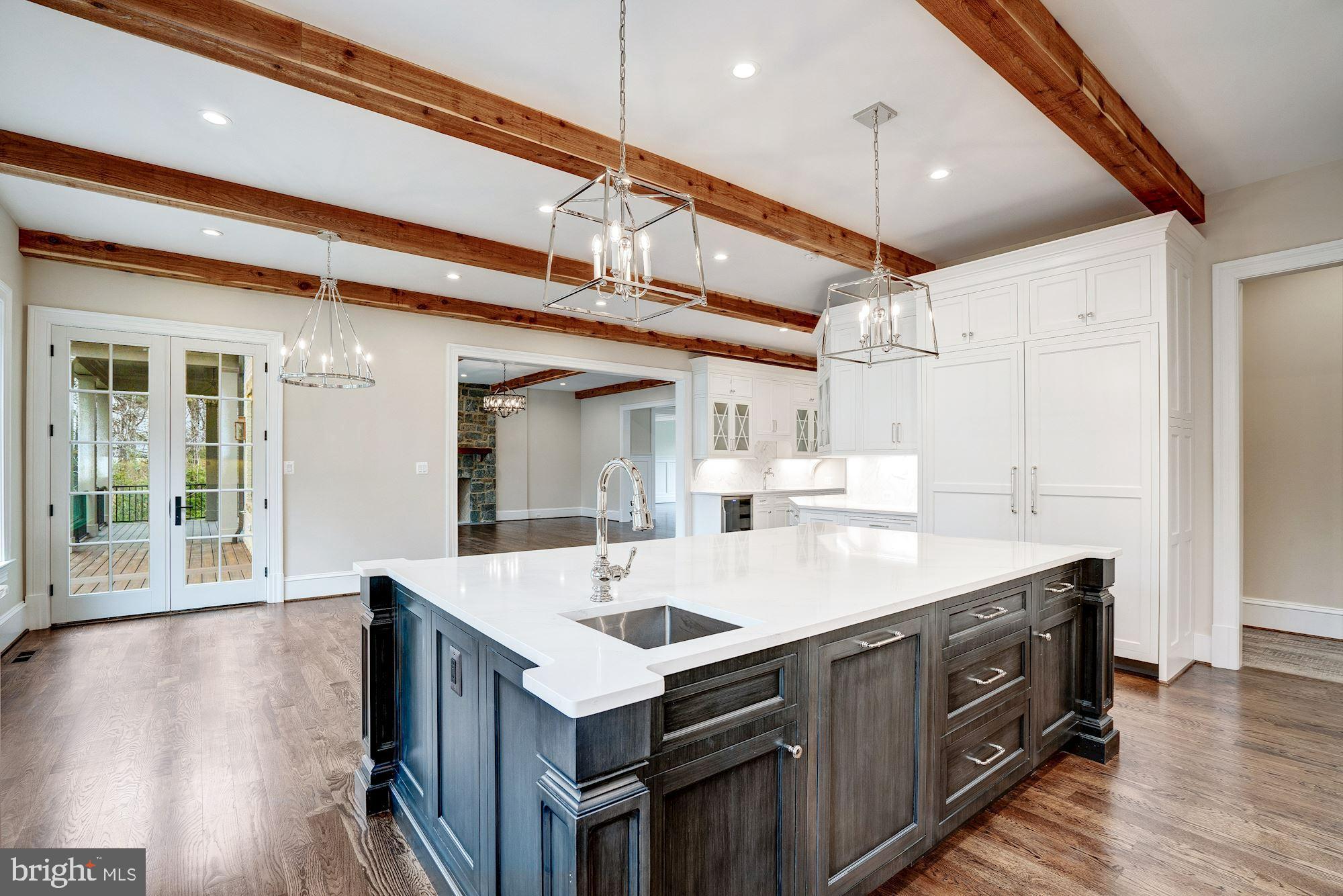GLENDALE KNOLLS - Residential