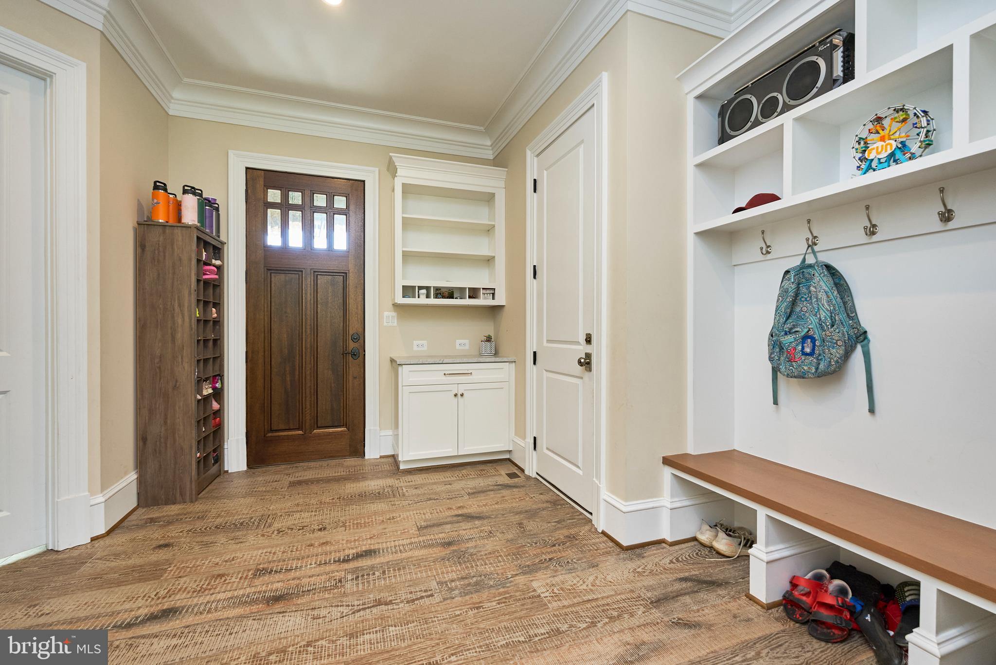 GLENDALE KNOLLS - Residential