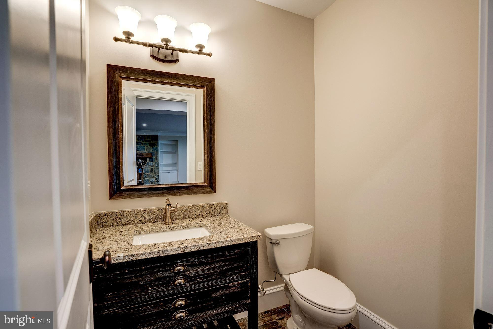 GLENDALE KNOLLS - Residential
