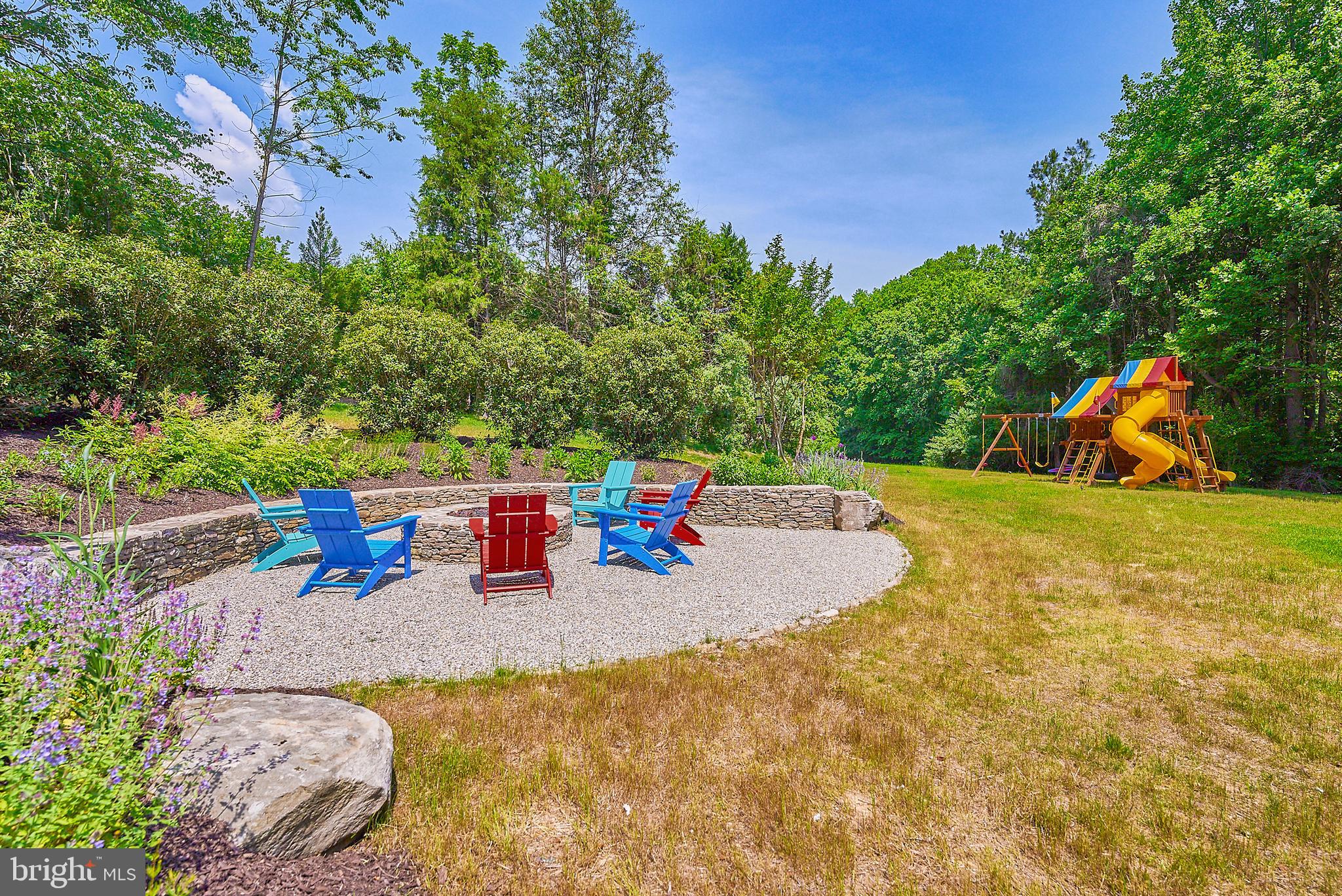 GLENDALE KNOLLS - Residential