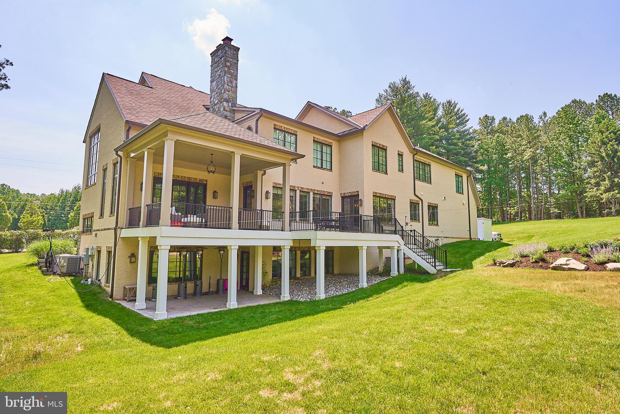 GLENDALE KNOLLS - Residential