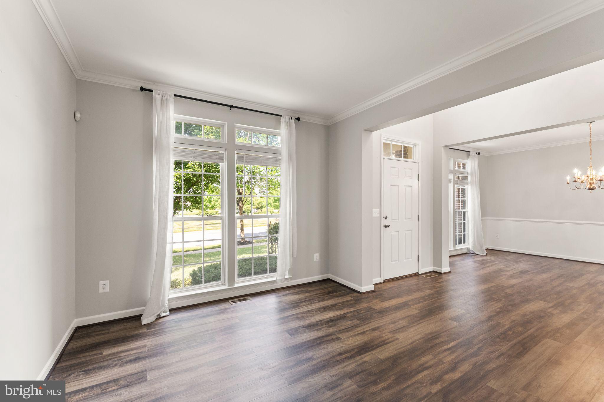 NEW TOWN MEADOWS - Residential