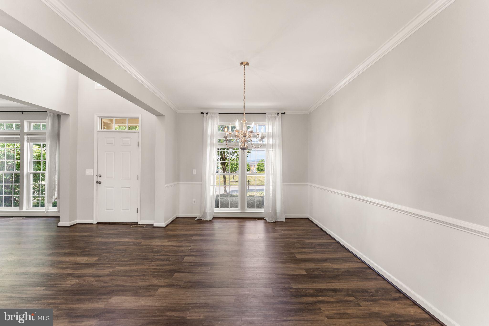 NEW TOWN MEADOWS - Residential