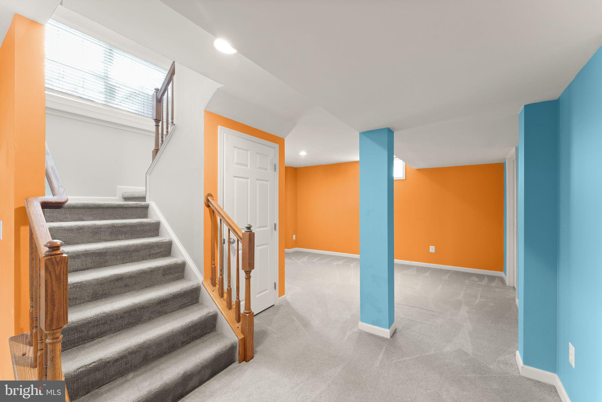 NEW TOWN MEADOWS - Residential