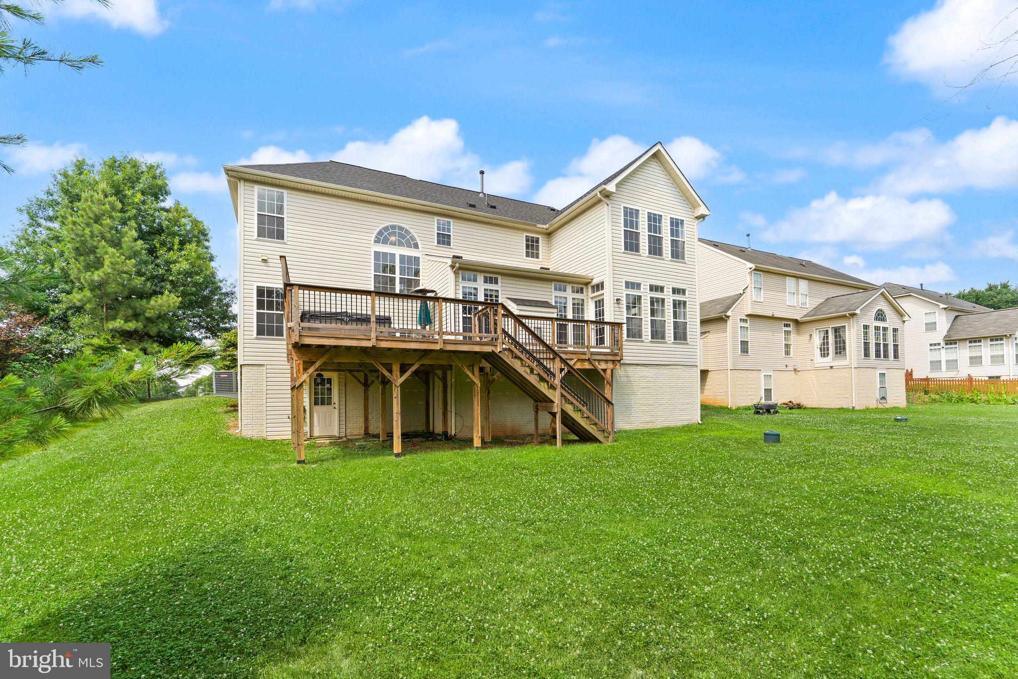 NEW TOWN MEADOWS - Residential