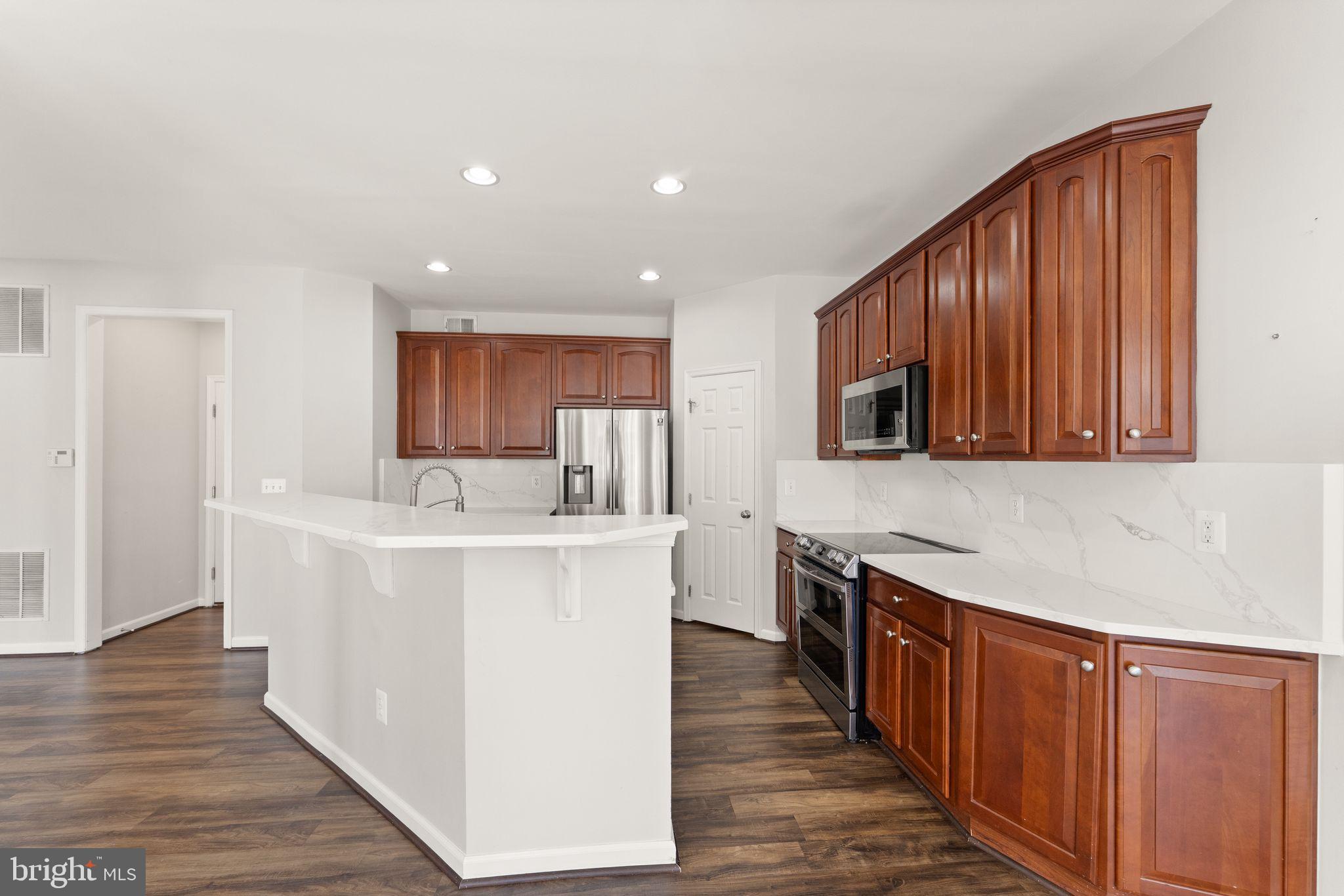 NEW TOWN MEADOWS - Residential