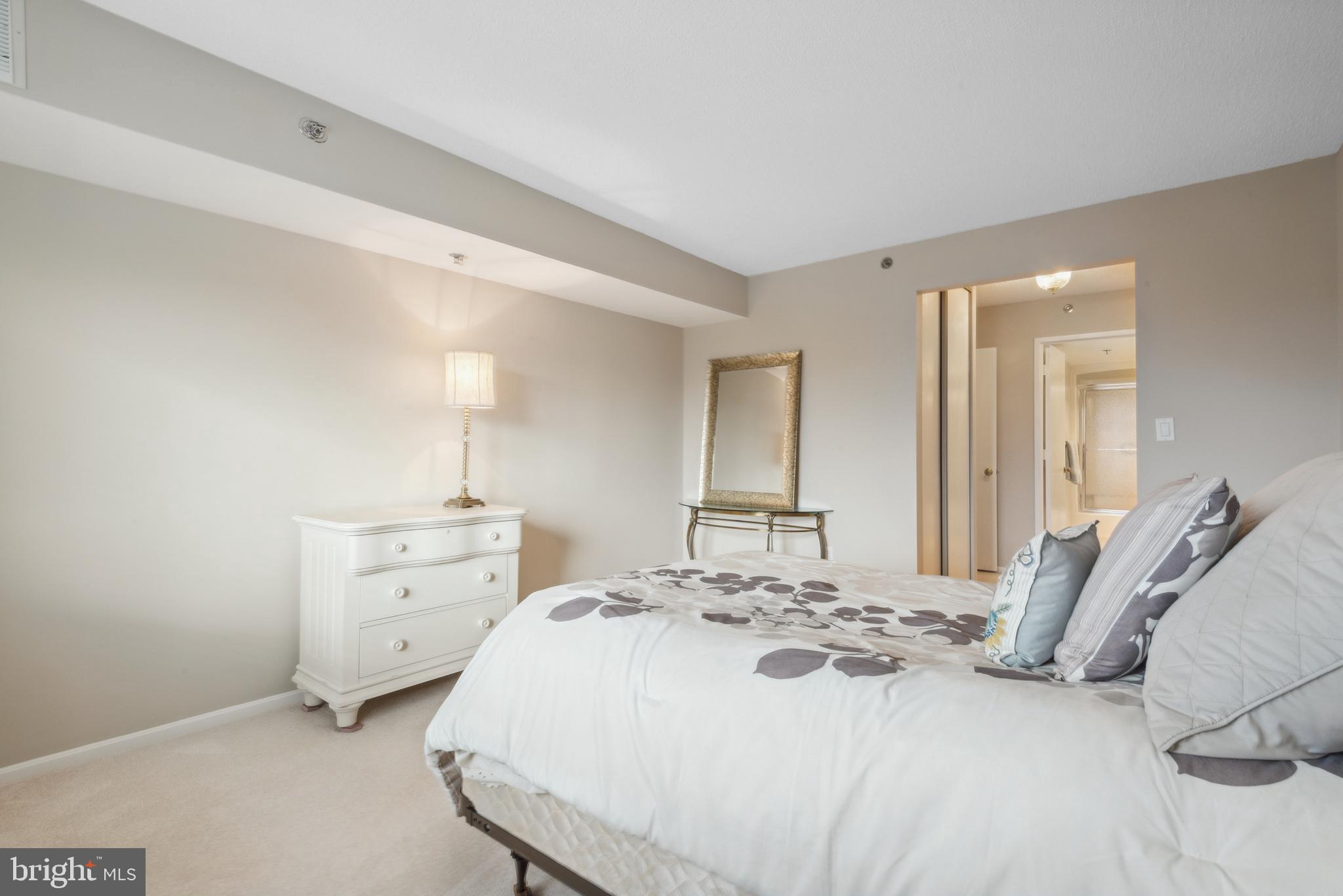 FAIRWAYS SOUTH - Residential