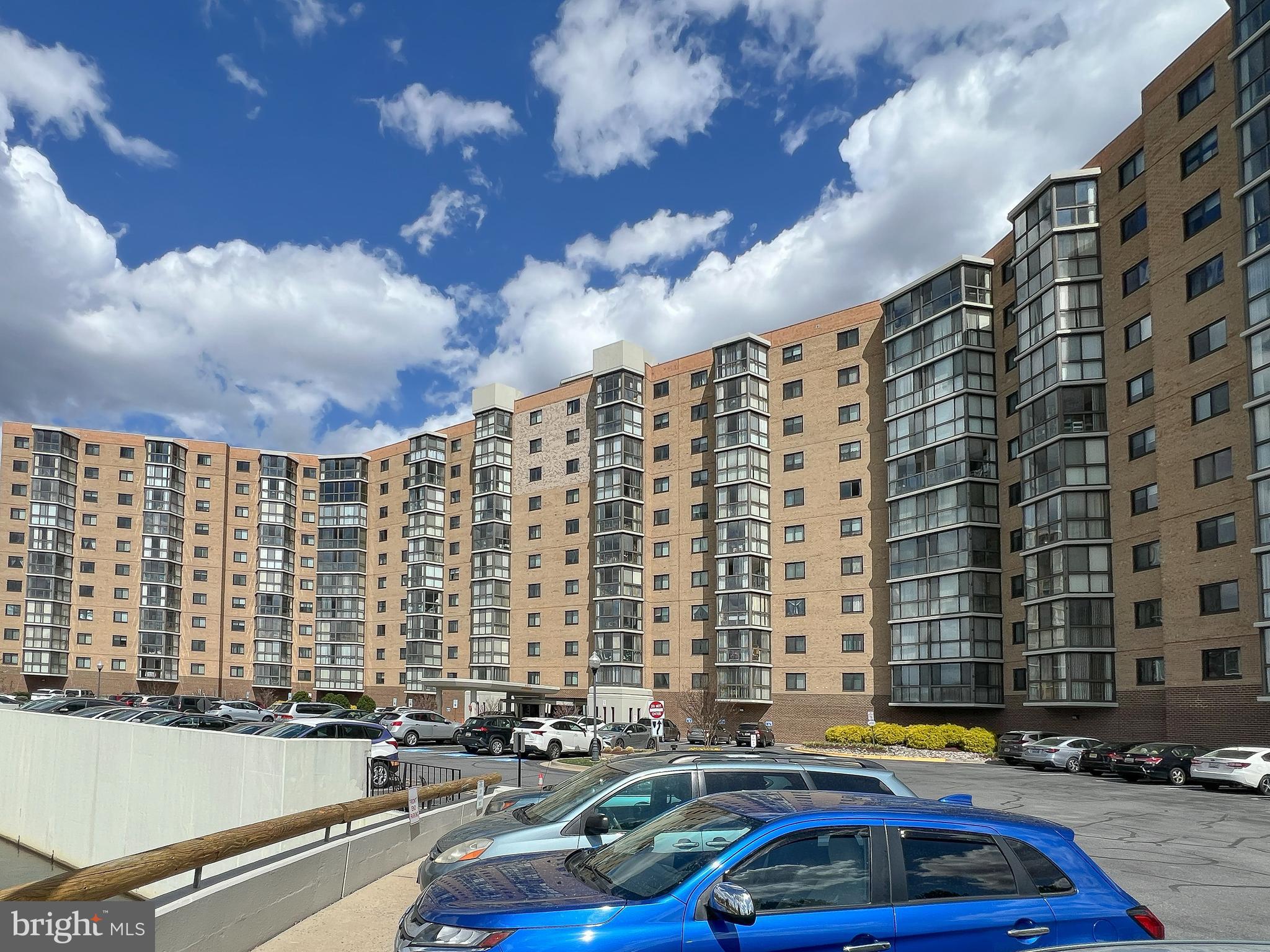 FAIRWAYS SOUTH - Residential