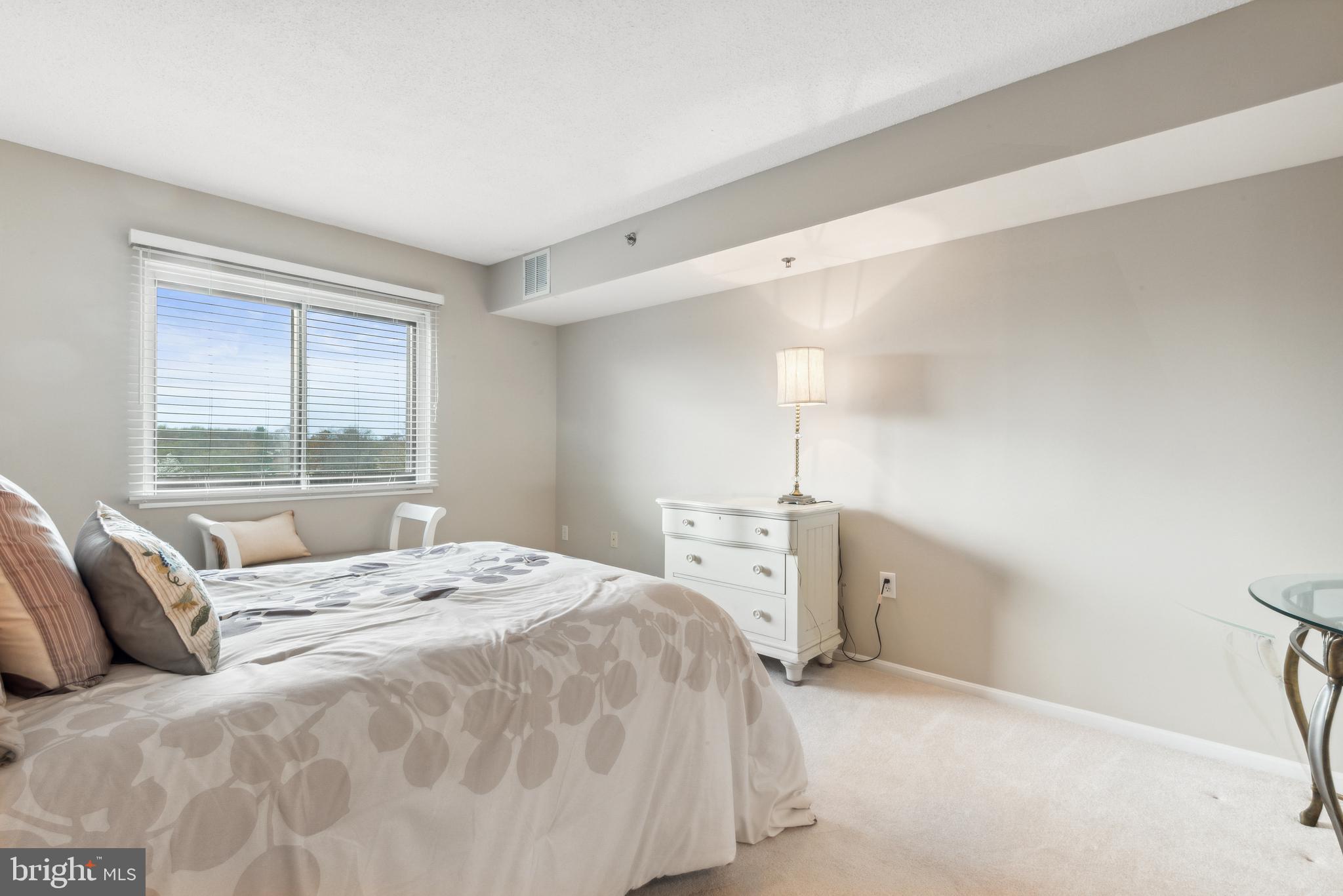 FAIRWAYS SOUTH - Residential