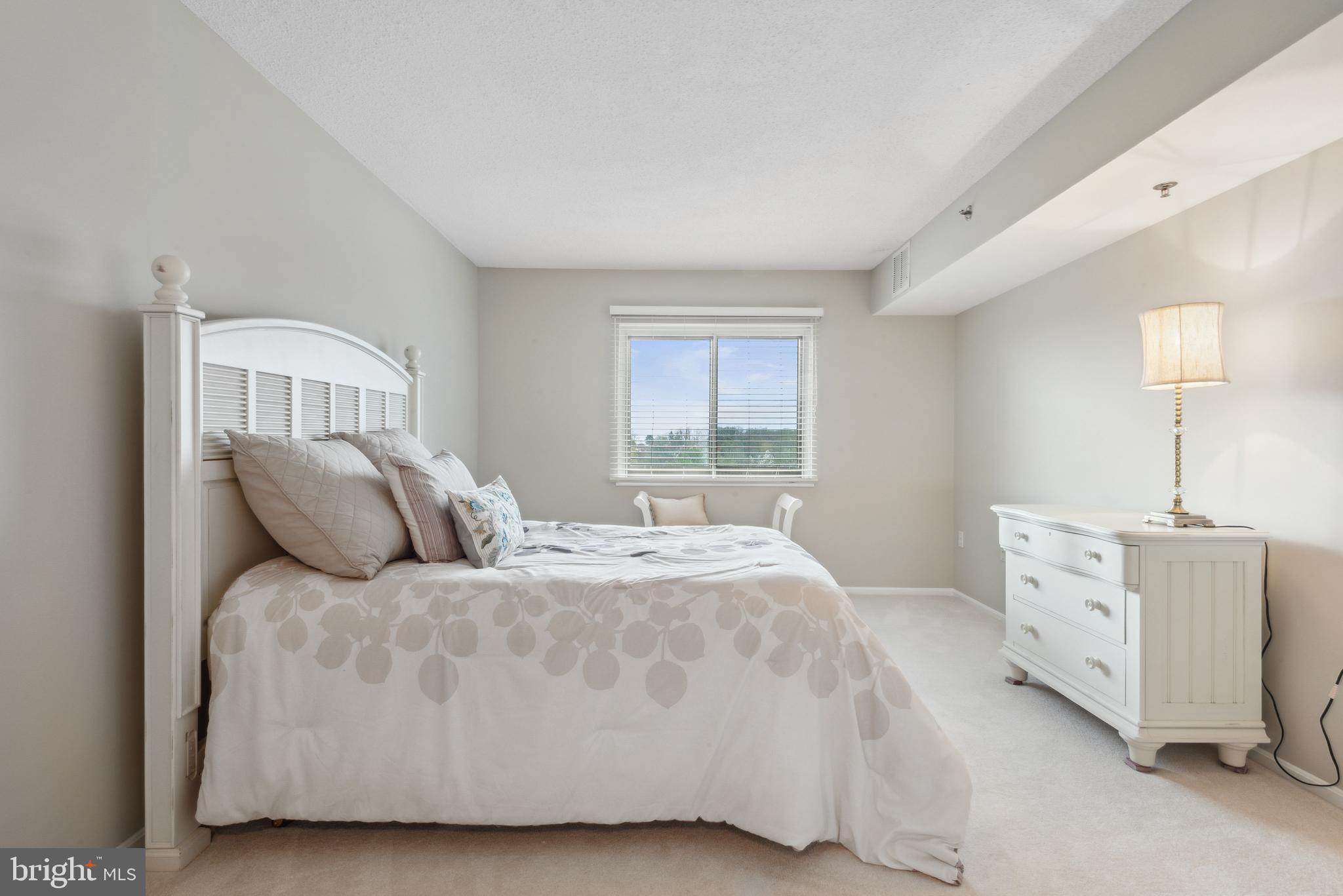 FAIRWAYS SOUTH - Residential
