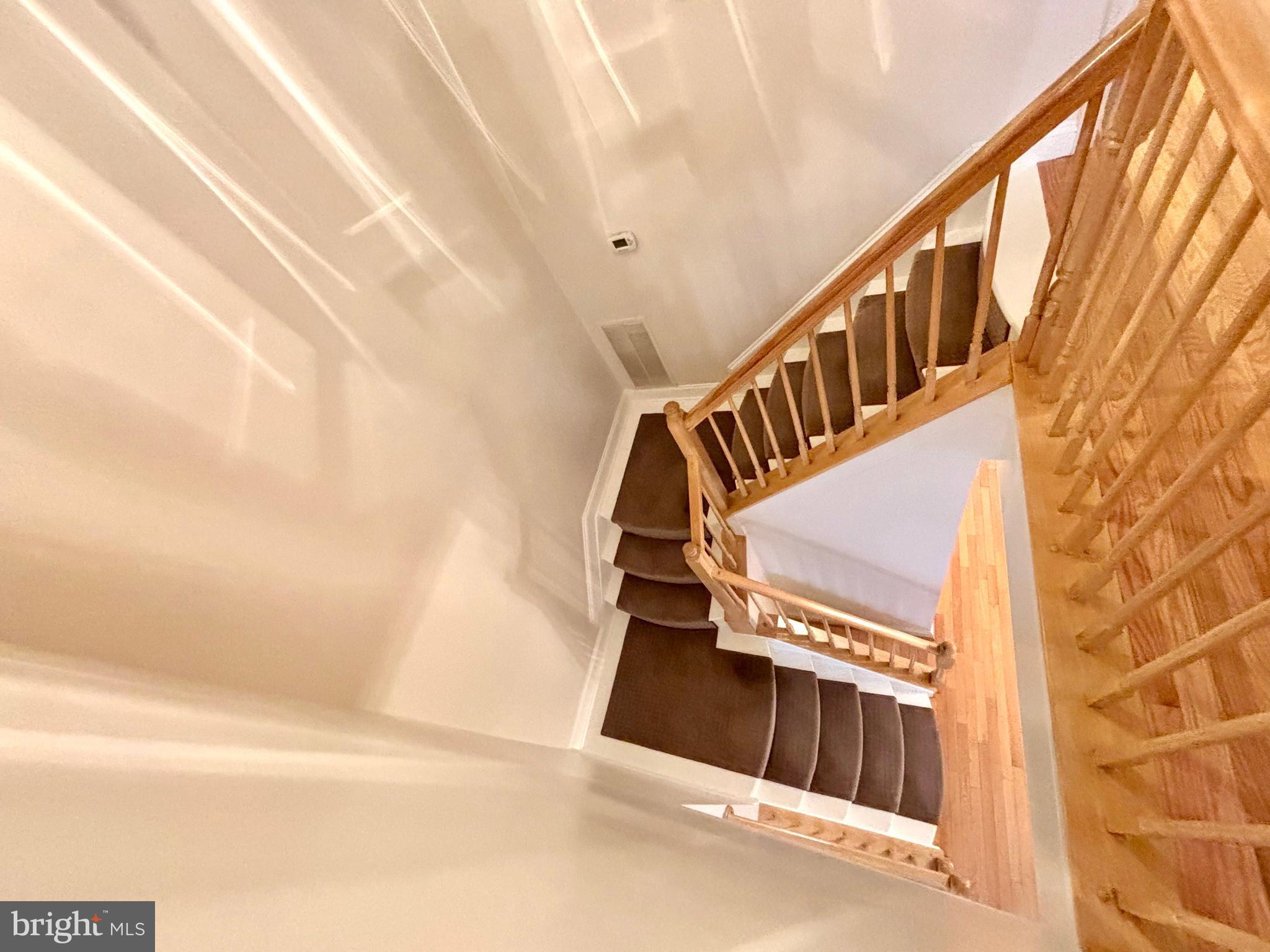 DECOVERLY ADVENTURE - Residential Lease