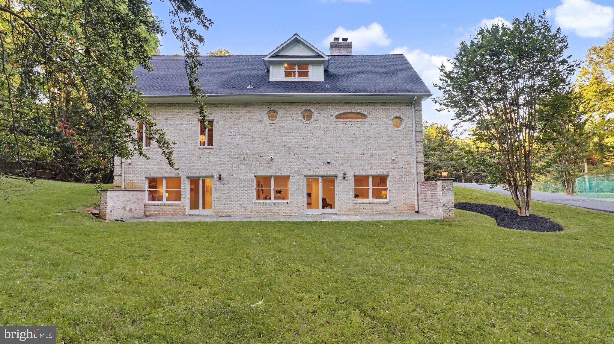 BANNOCKBURN HEIGHTS - Residential