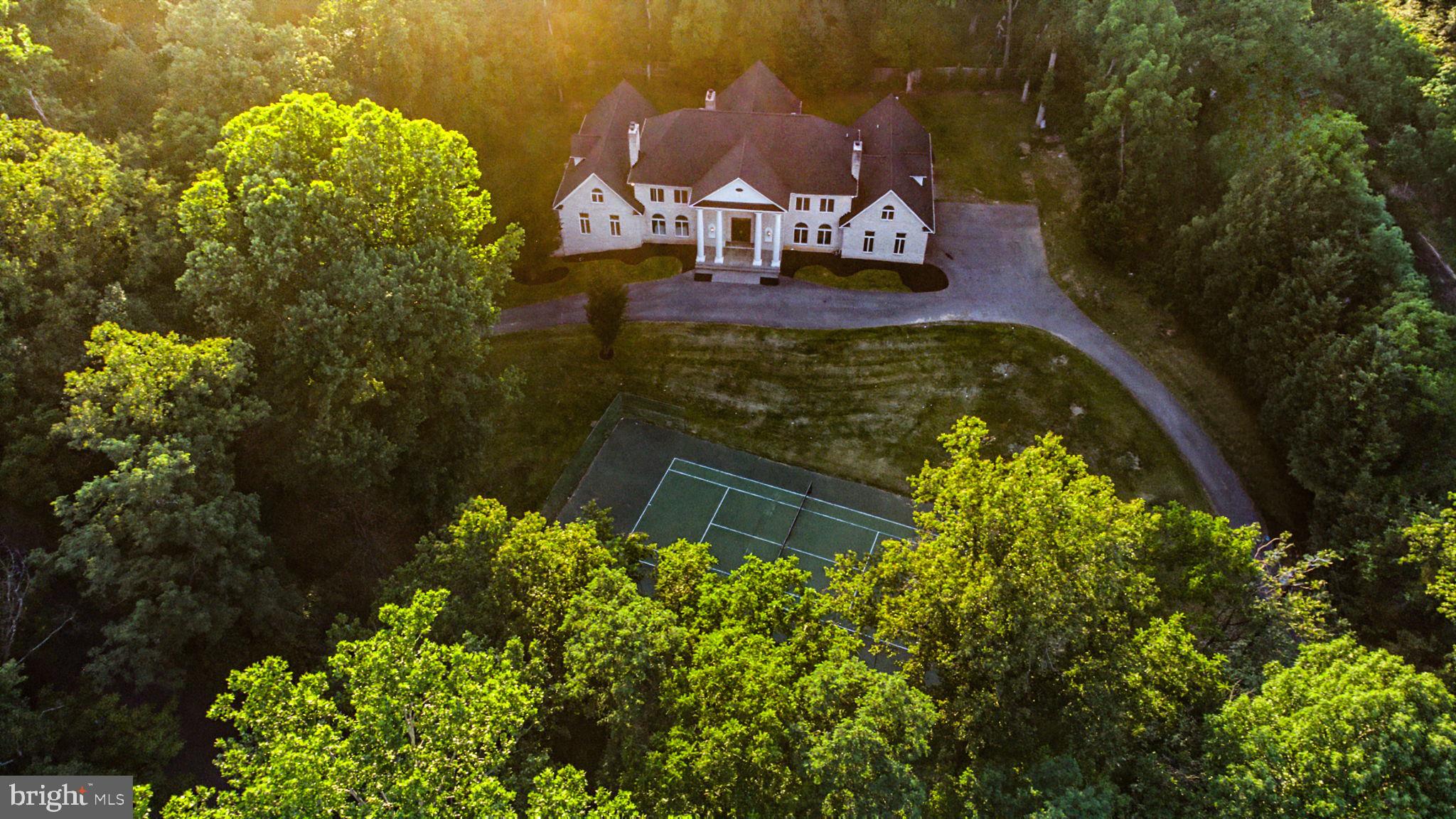 BANNOCKBURN HEIGHTS - Residential