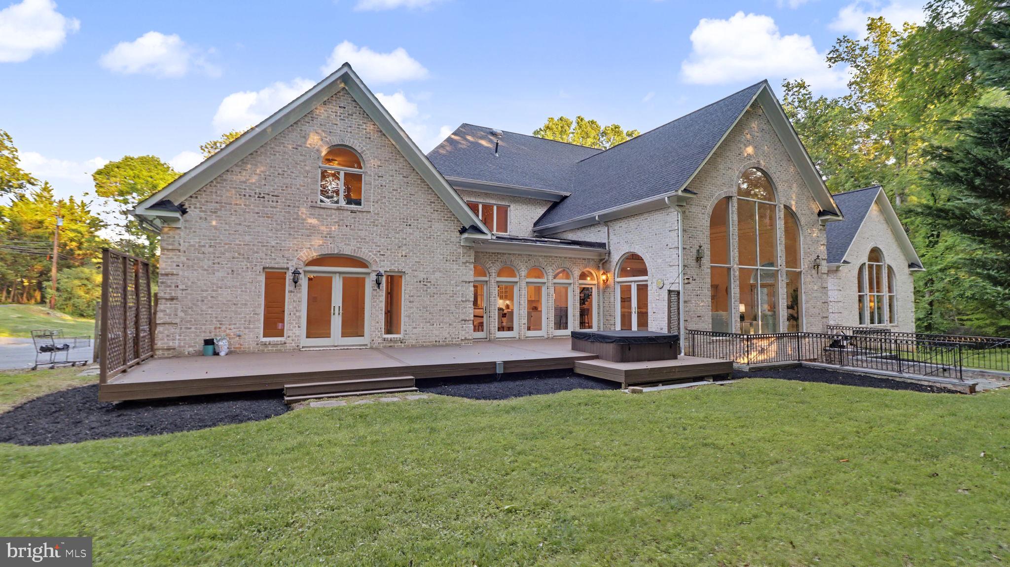 BANNOCKBURN HEIGHTS - Residential
