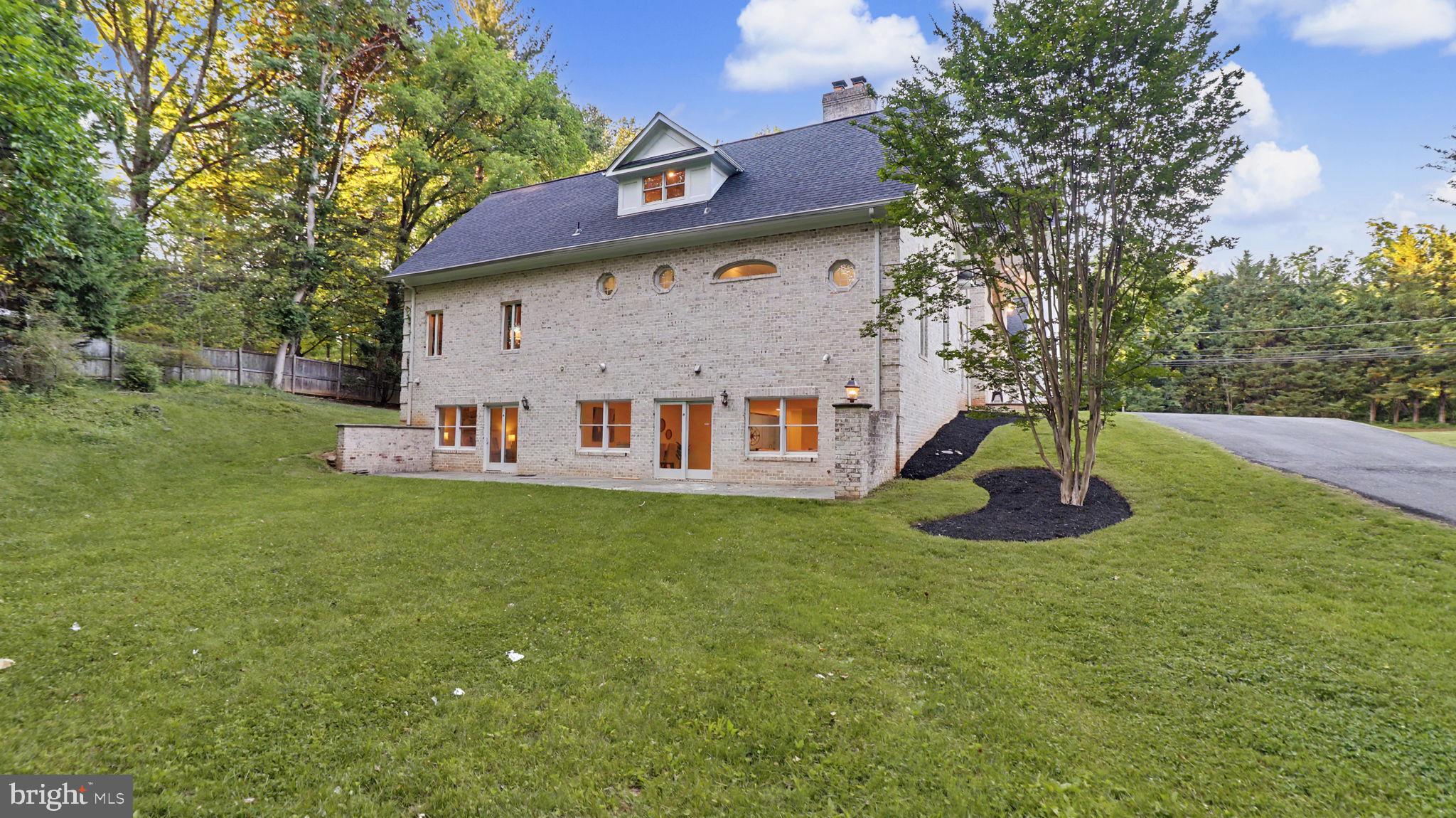 BANNOCKBURN HEIGHTS - Residential