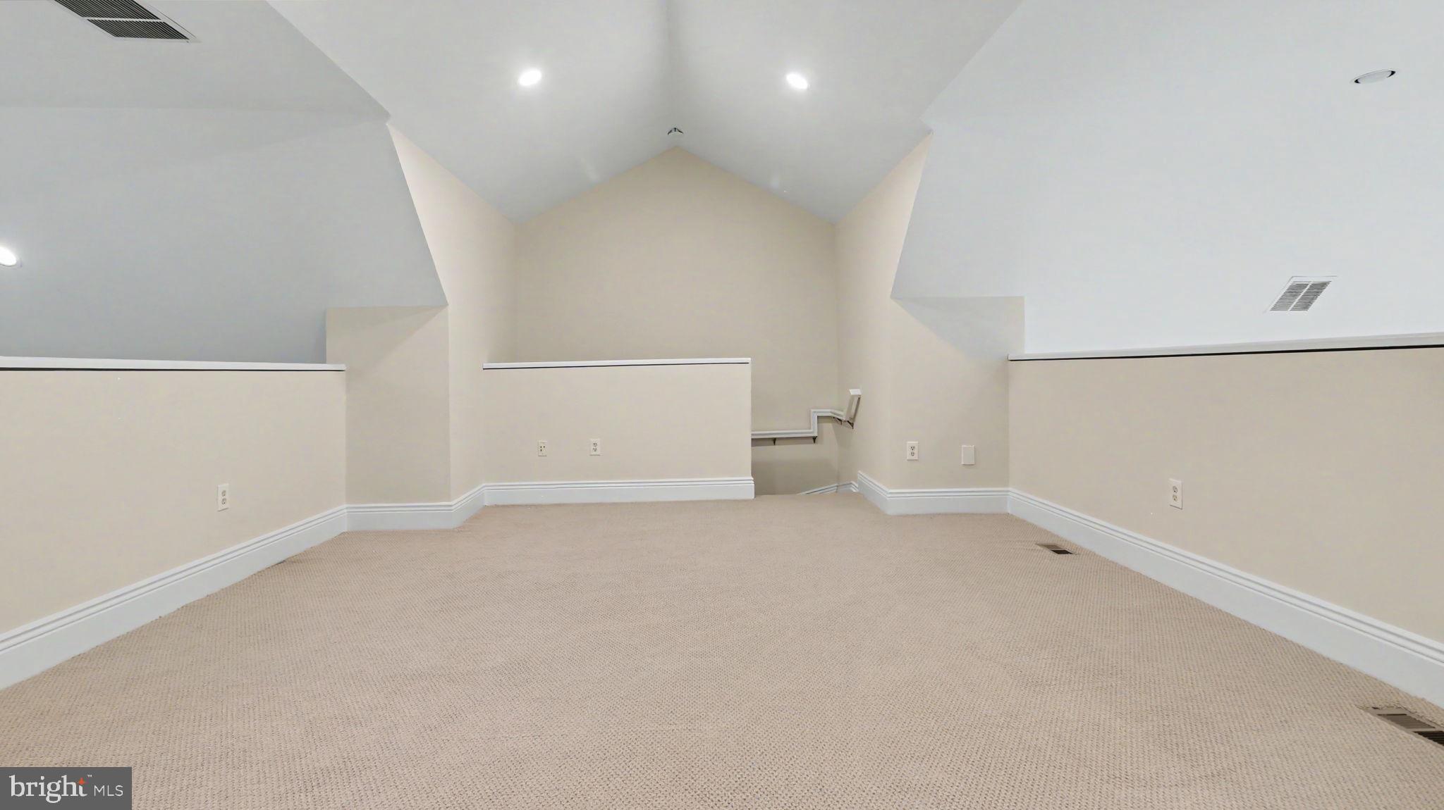 BANNOCKBURN HEIGHTS - Residential