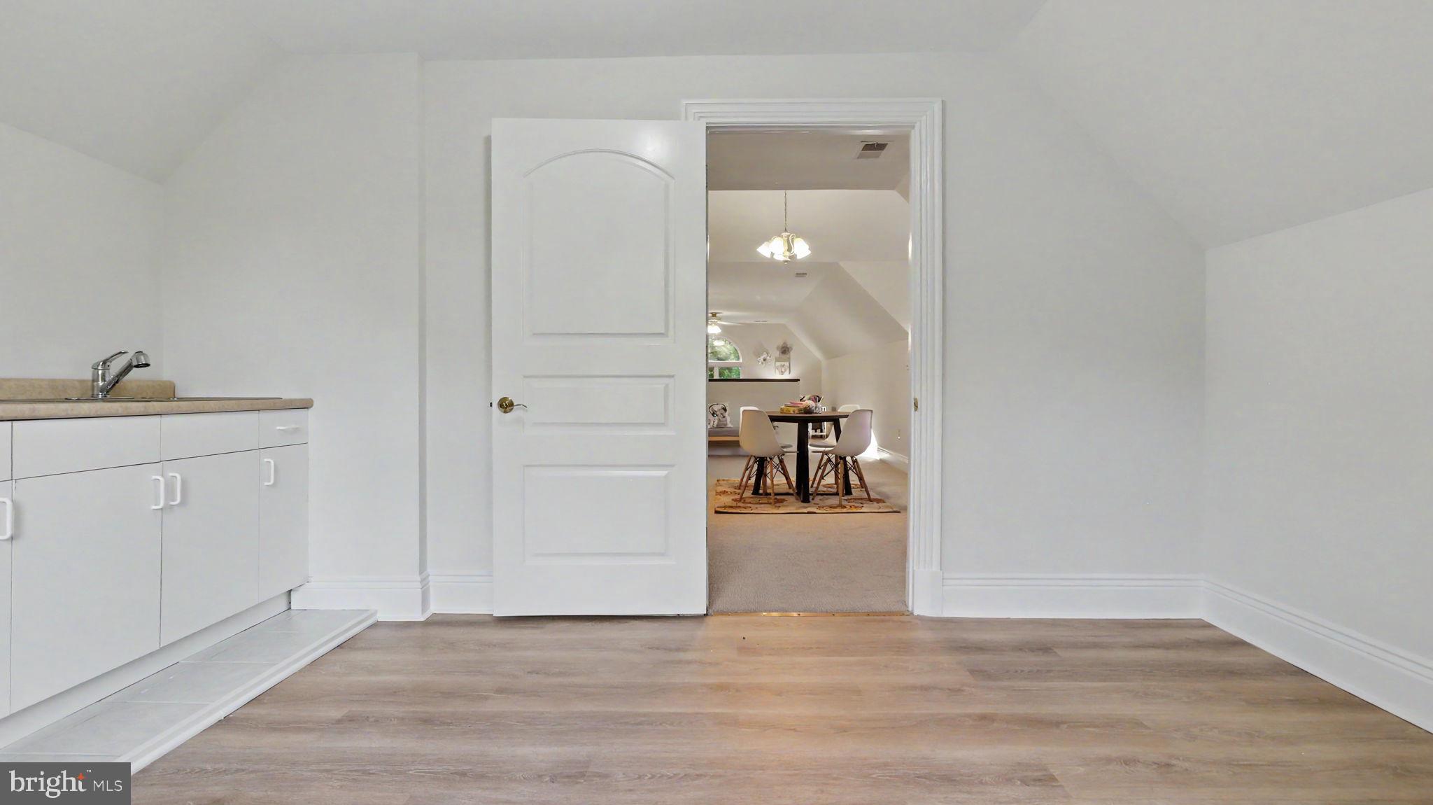 BANNOCKBURN HEIGHTS - Residential