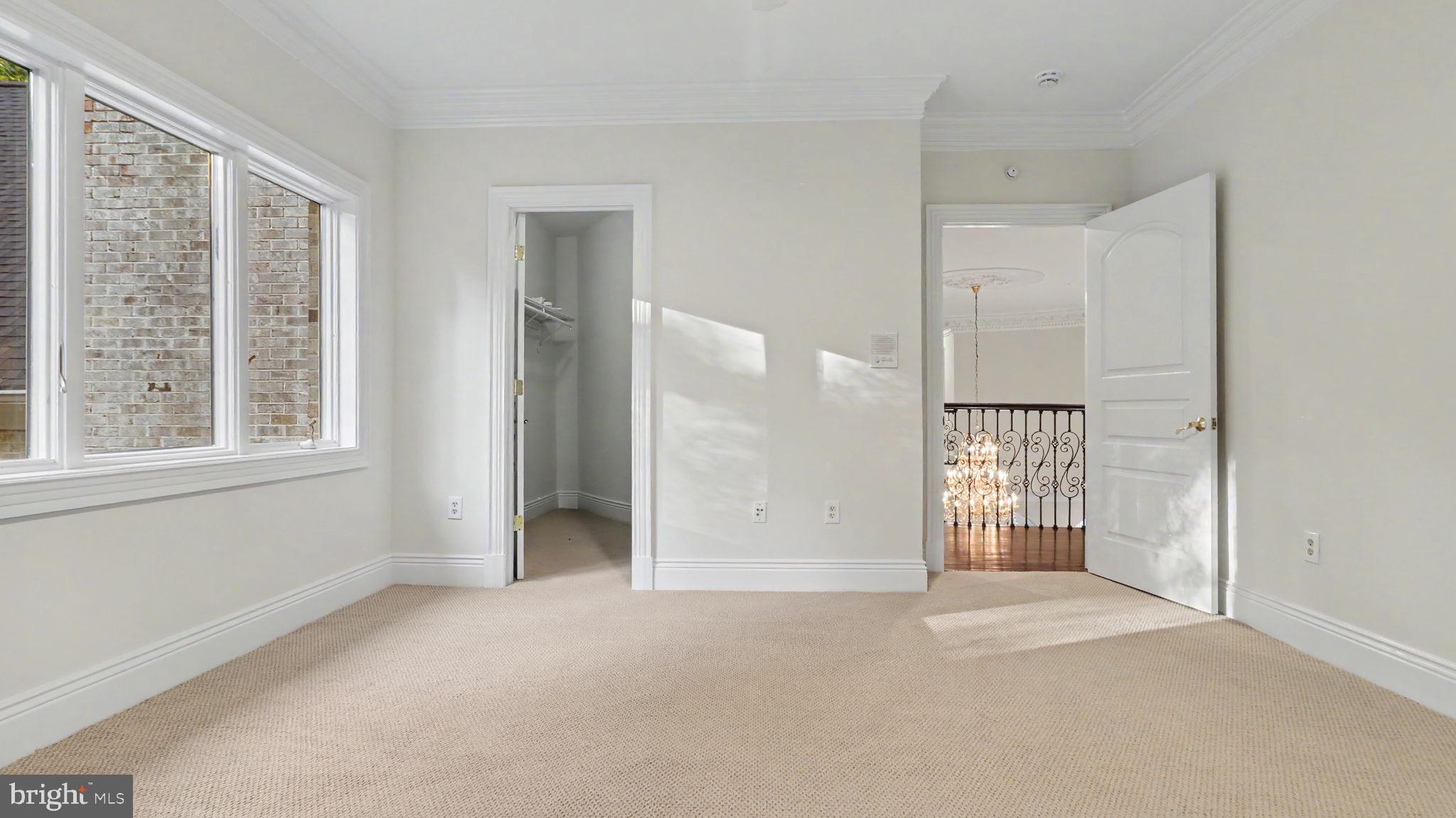 BANNOCKBURN HEIGHTS - Residential