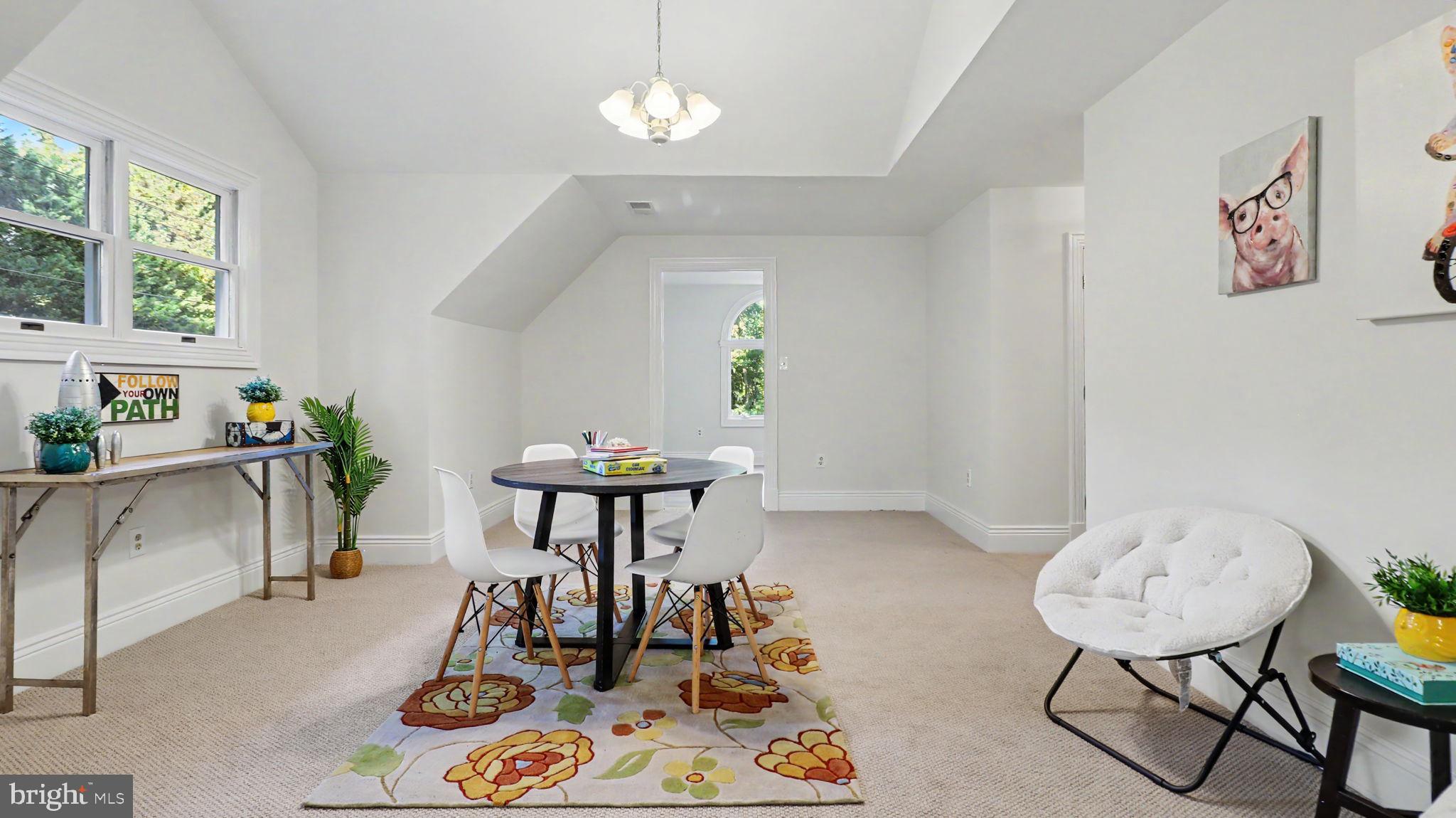 BANNOCKBURN HEIGHTS - Residential