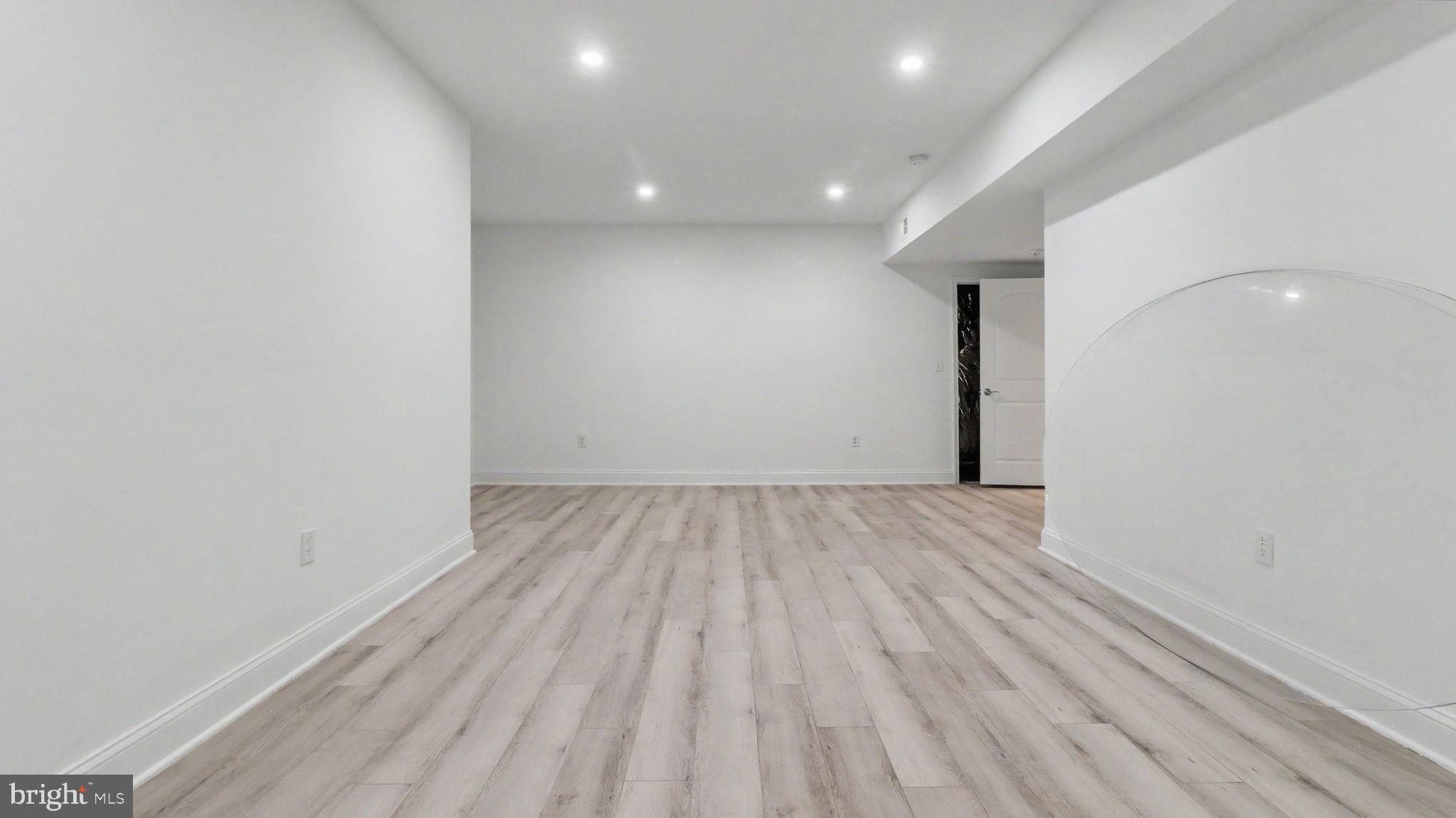 BANNOCKBURN HEIGHTS - Residential