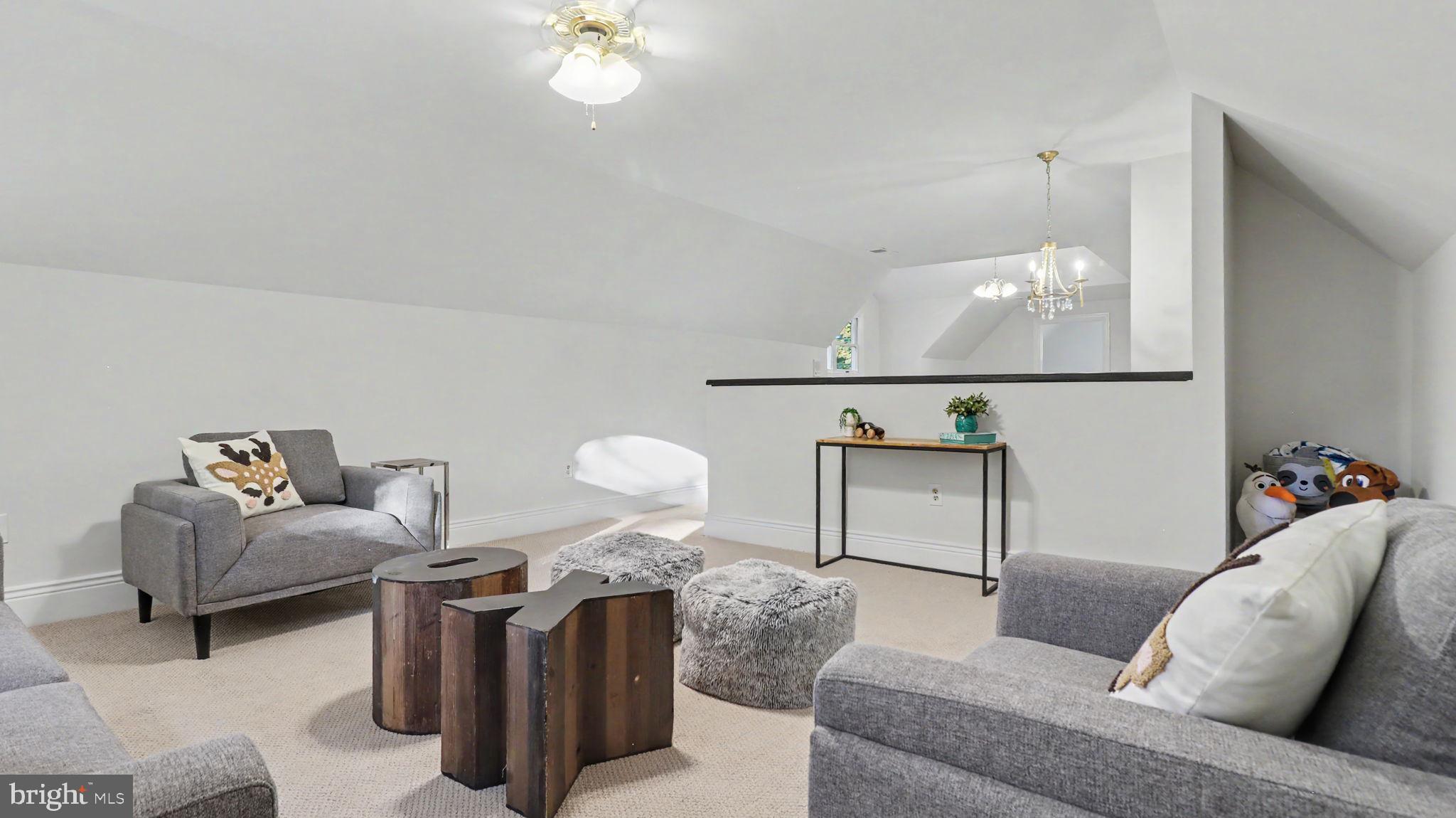 BANNOCKBURN HEIGHTS - Residential