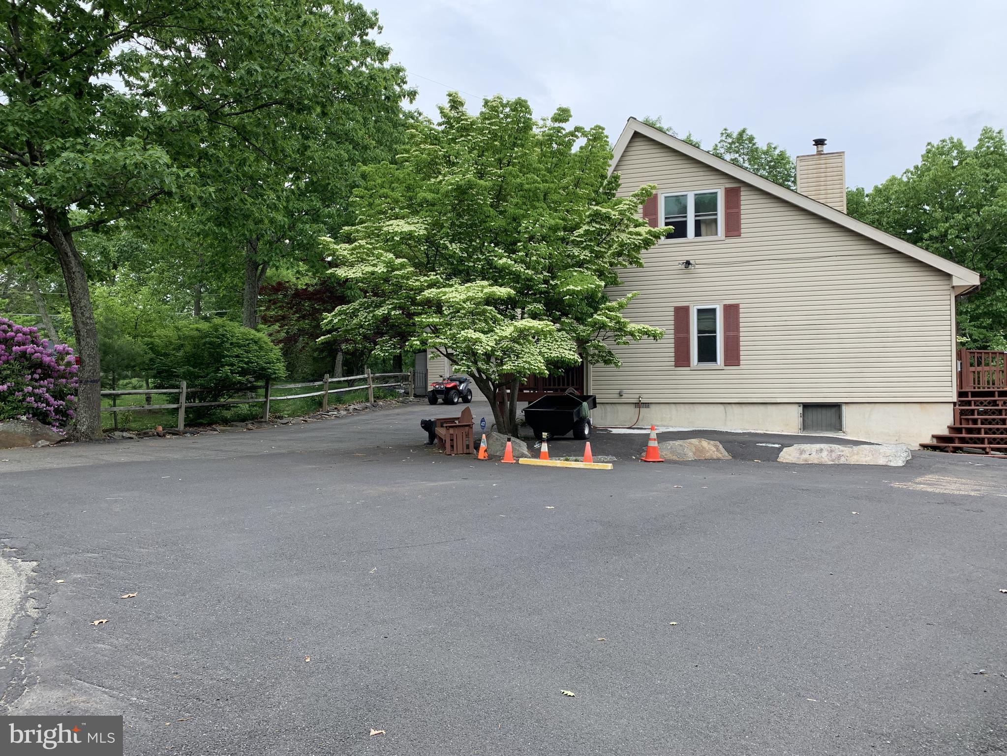 SAW CREEK ESTATES - Residential
