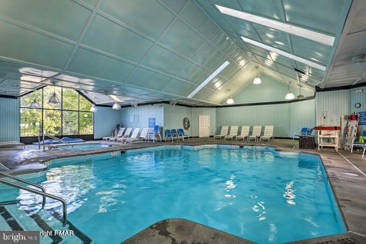 SAW CREEK ESTATES - Residential