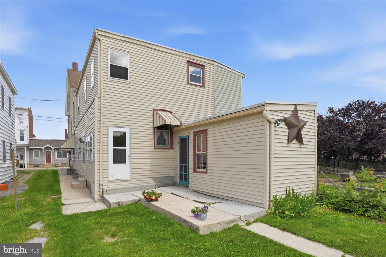 DENVER BOROUGH - Residential