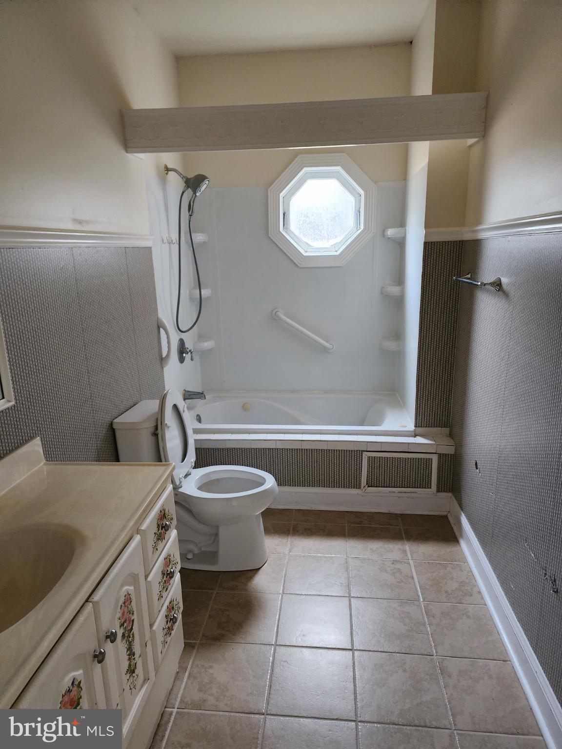 ADAMS LANDING - Residential