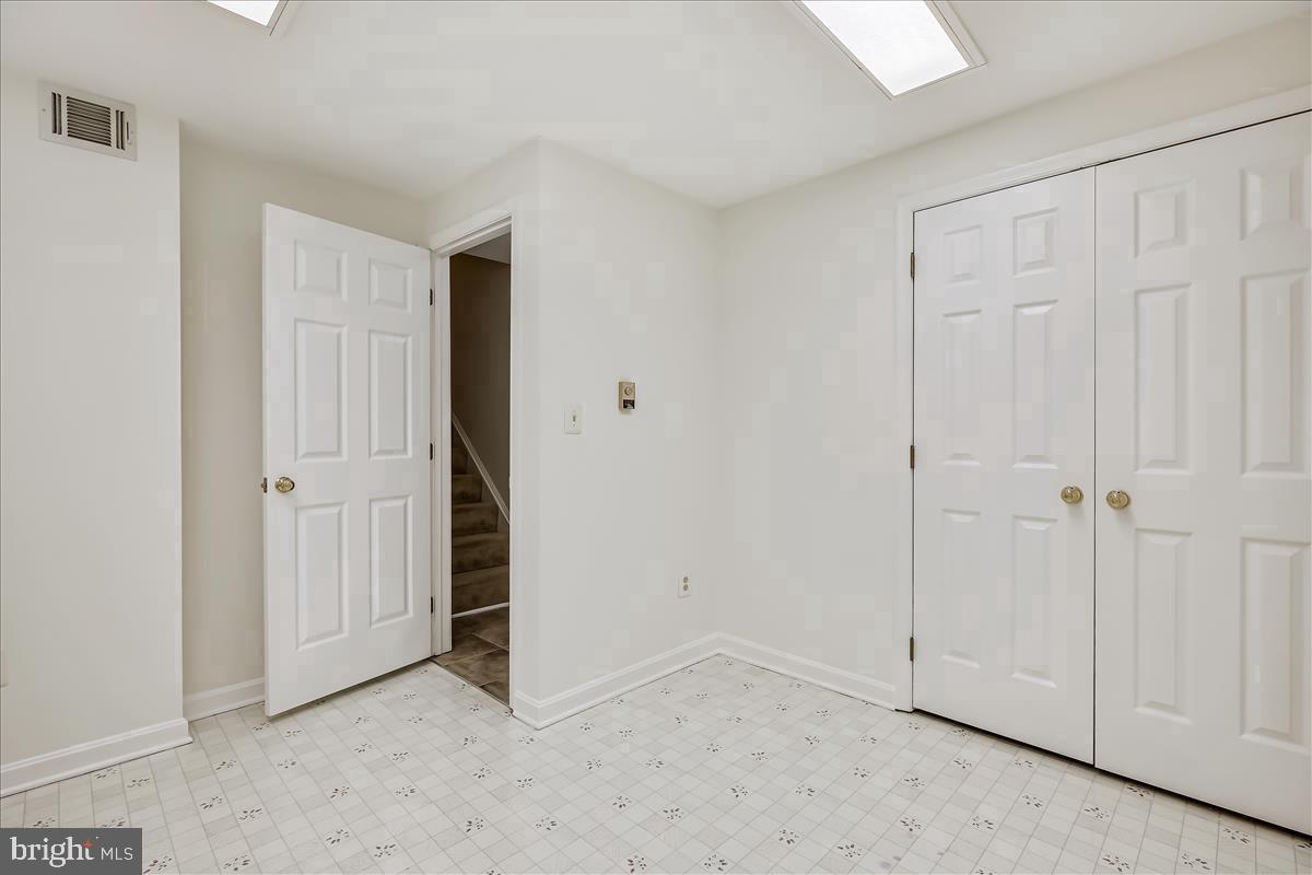 OLNEY OUTSIDE - Residential