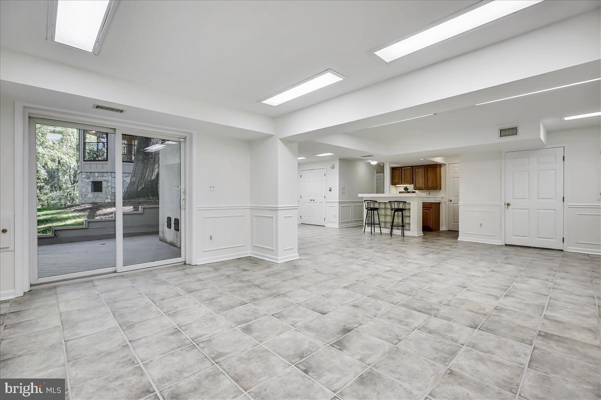 OLNEY OUTSIDE - Residential