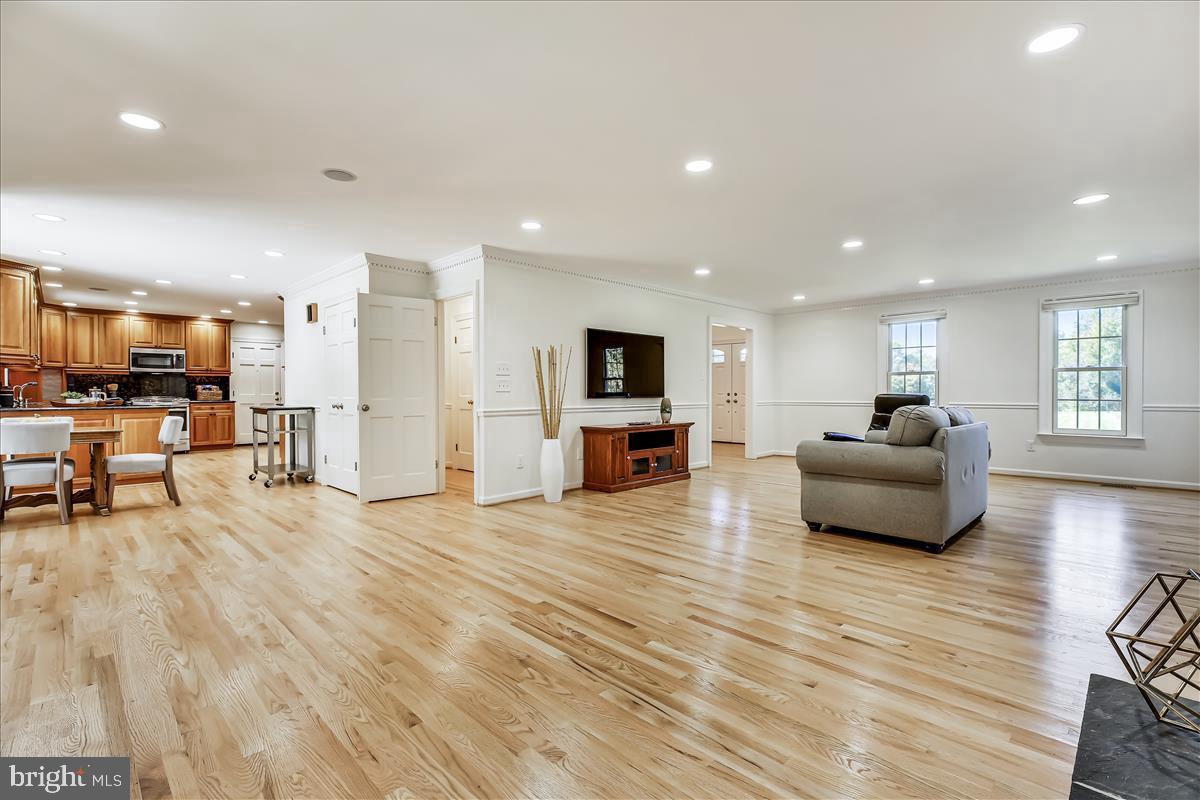 OLNEY OUTSIDE - Residential