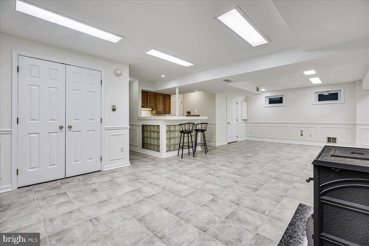 OLNEY OUTSIDE - Residential