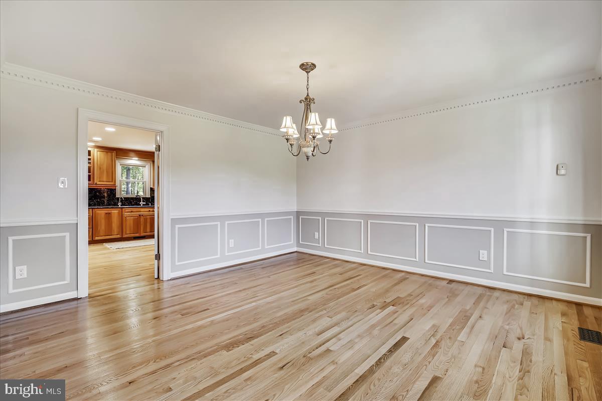 OLNEY OUTSIDE - Residential