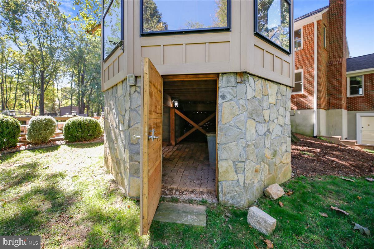 OLNEY OUTSIDE - Residential