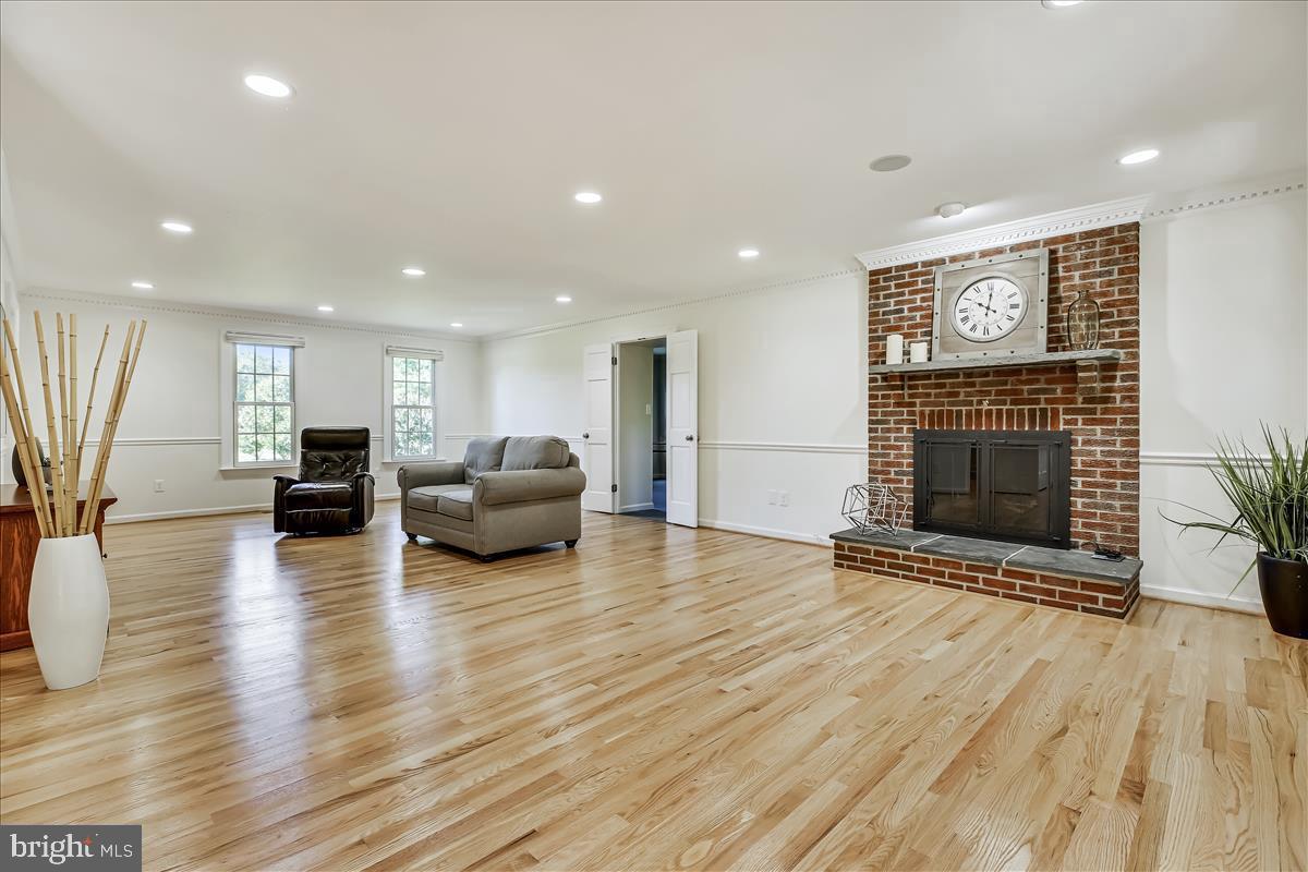 OLNEY OUTSIDE - Residential