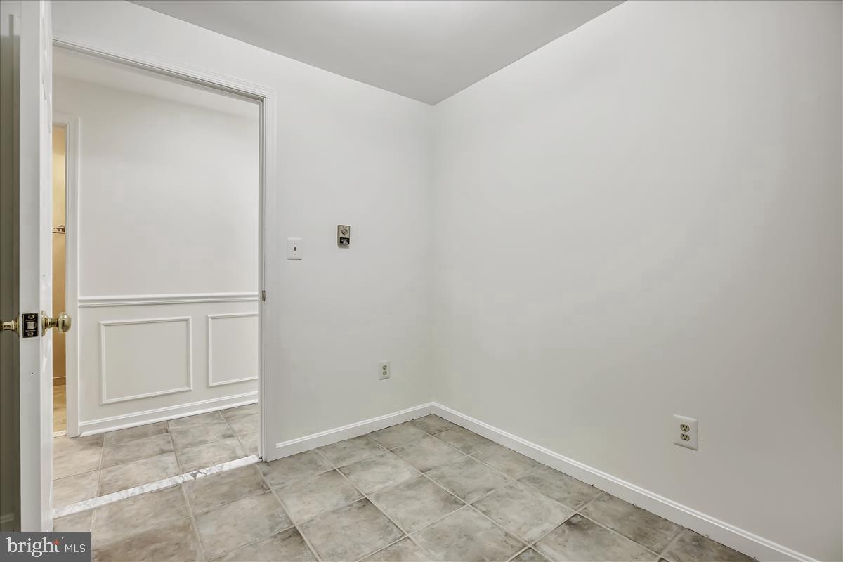 OLNEY OUTSIDE - Residential