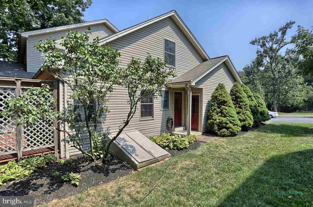 SUNNY HILL FARMS - Residential