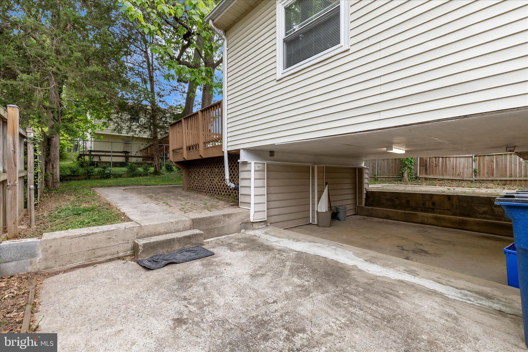 CHESTNUT HILLS - Residential